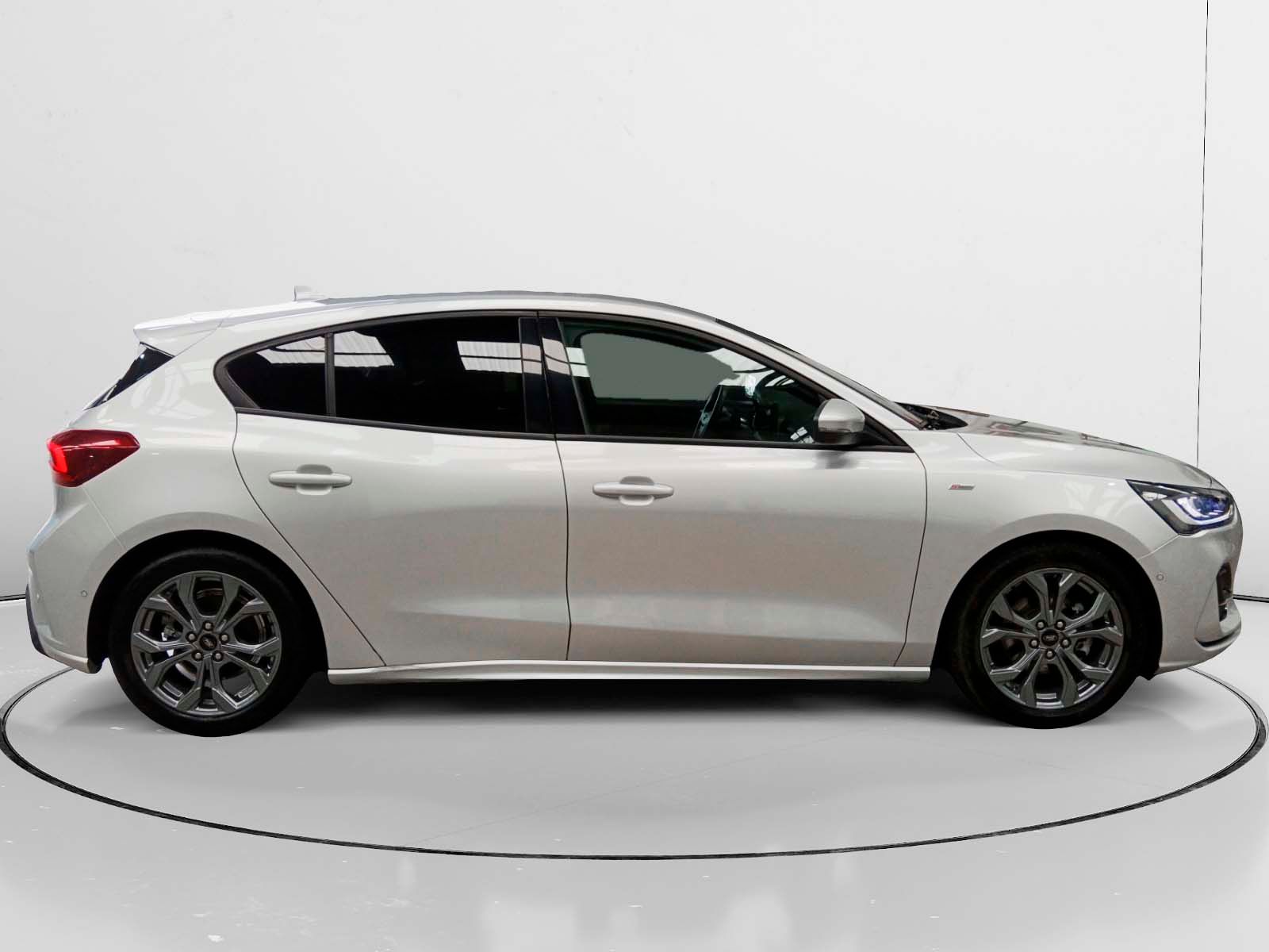 Ford Focus 1.0 EcoBoost MHEV ST-Line - foto 2