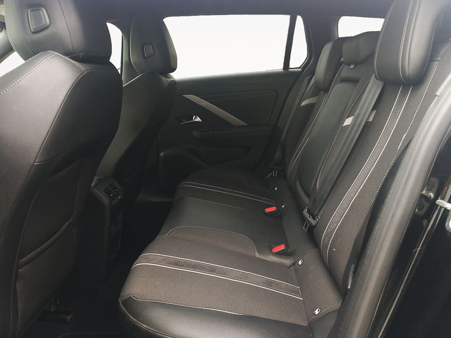 Opel Astra Sportwagon 1.2 Turbo XHT Edition - foto 11