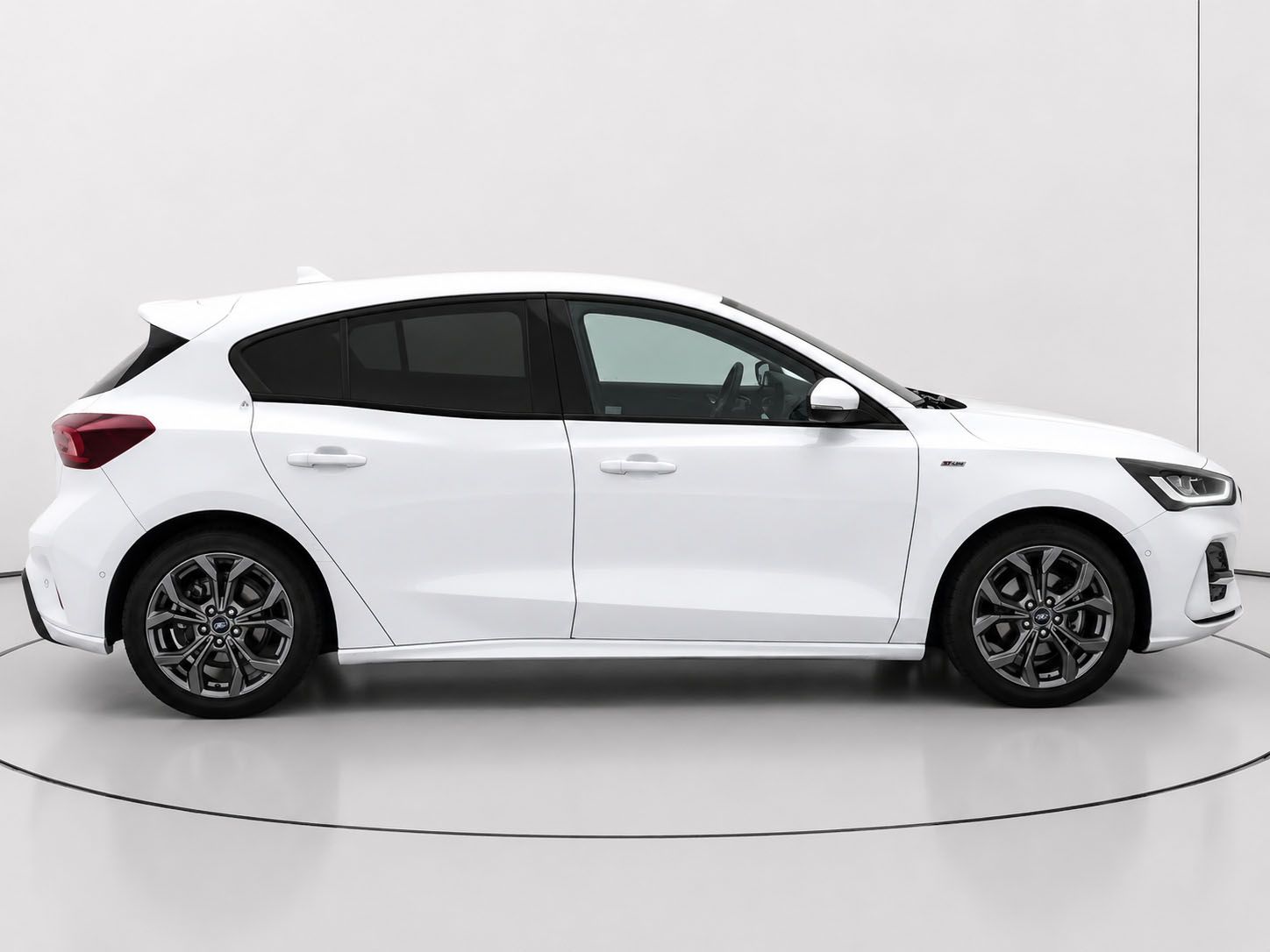 Ford Focus 1.0 EcoBoost MHEV ST-Line - foto 2