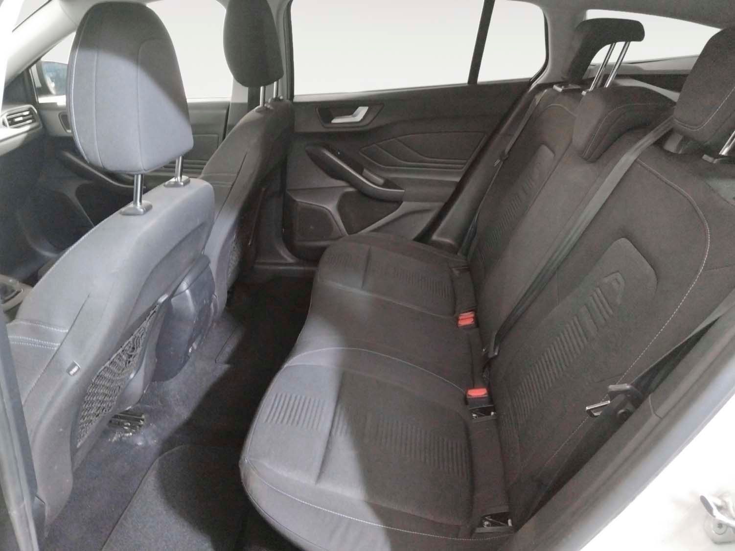 Ford Focus SportBreak 1.0 EcoBoost Active - foto 12