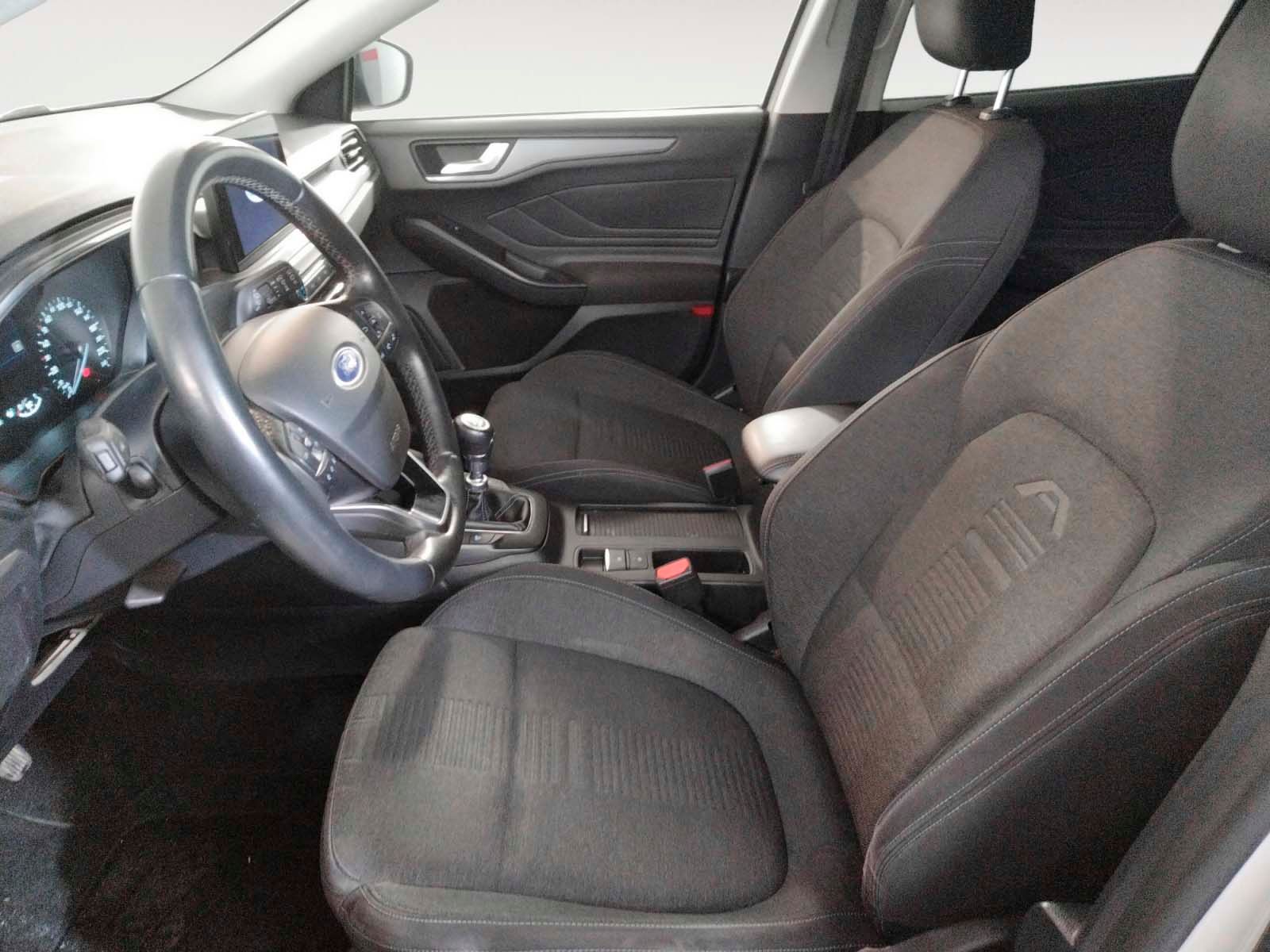 Ford Focus SportBreak 1.0 EcoBoost Active - foto 13