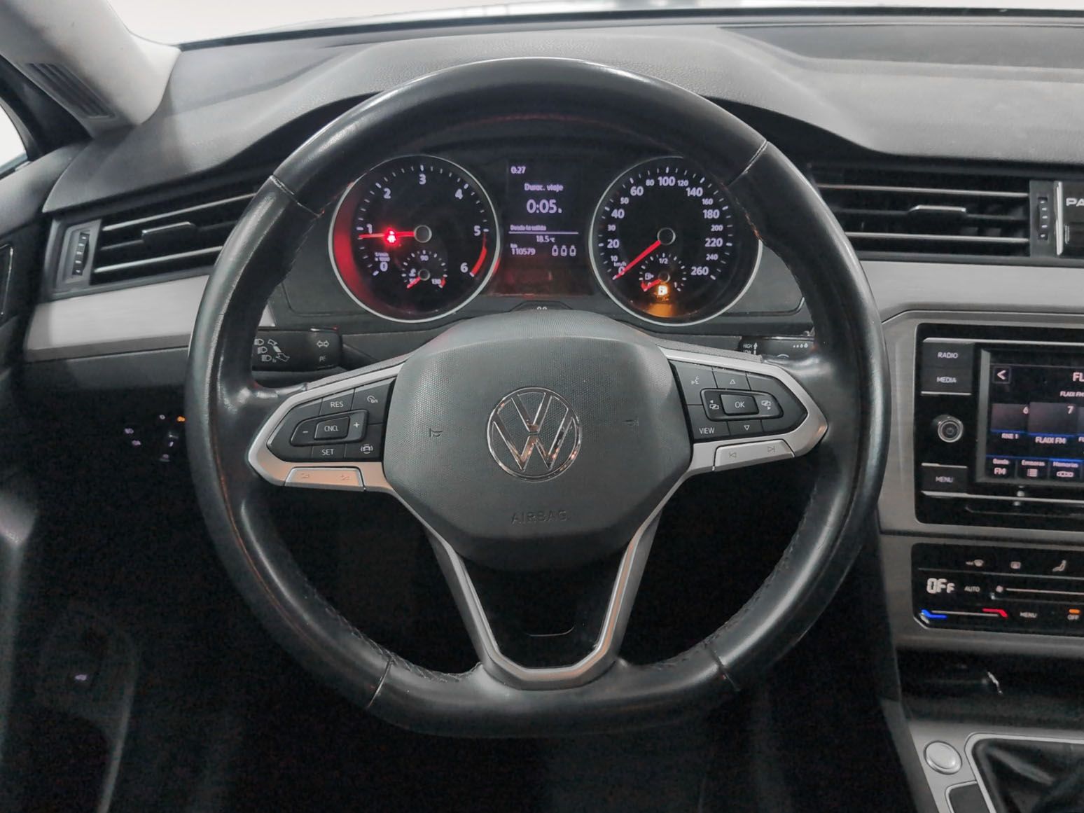 Volkswagen Passat Business 2.0 TDI - foto 10