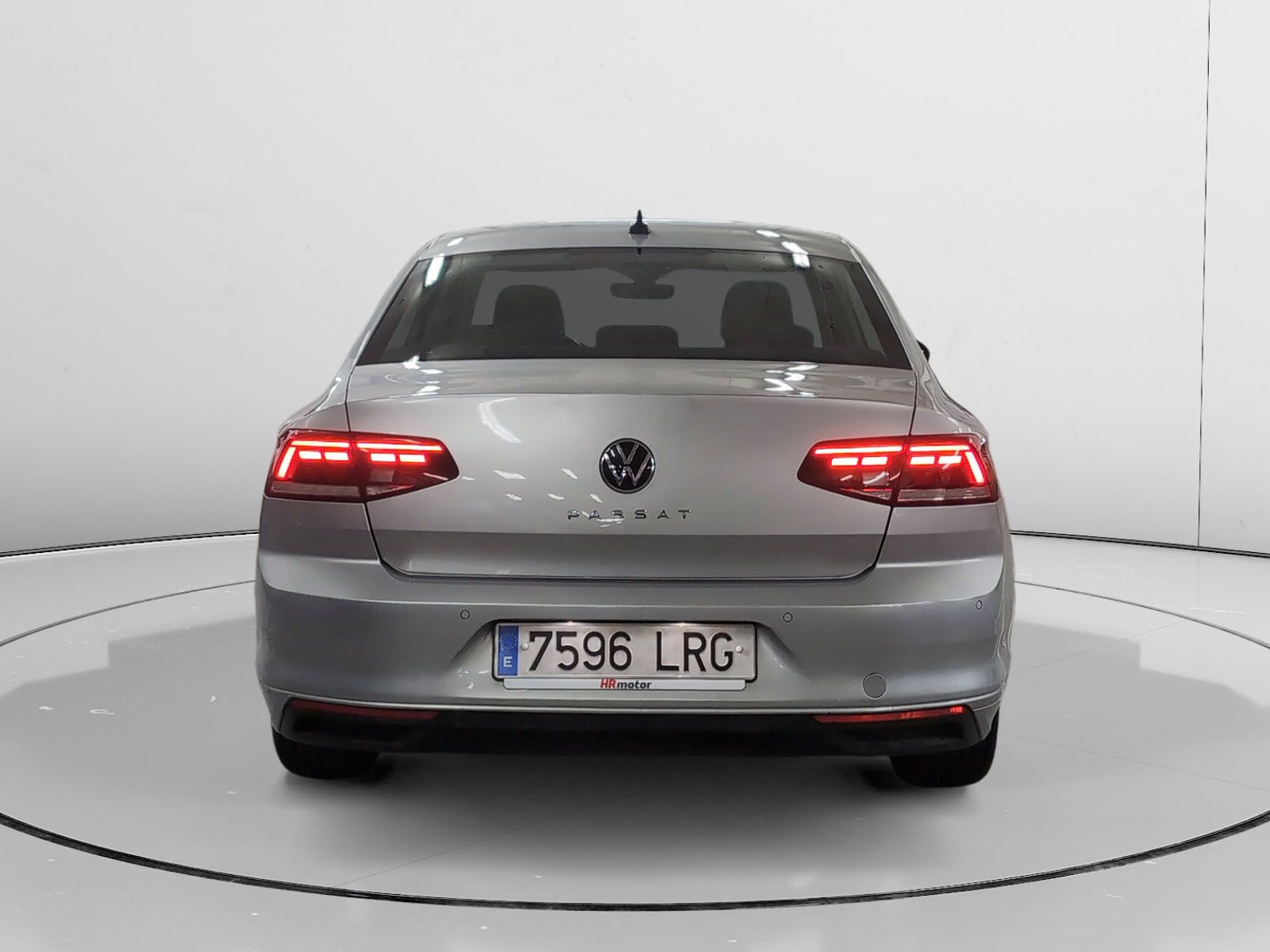 Volkswagen Passat Business 2.0 TDI - foto 4