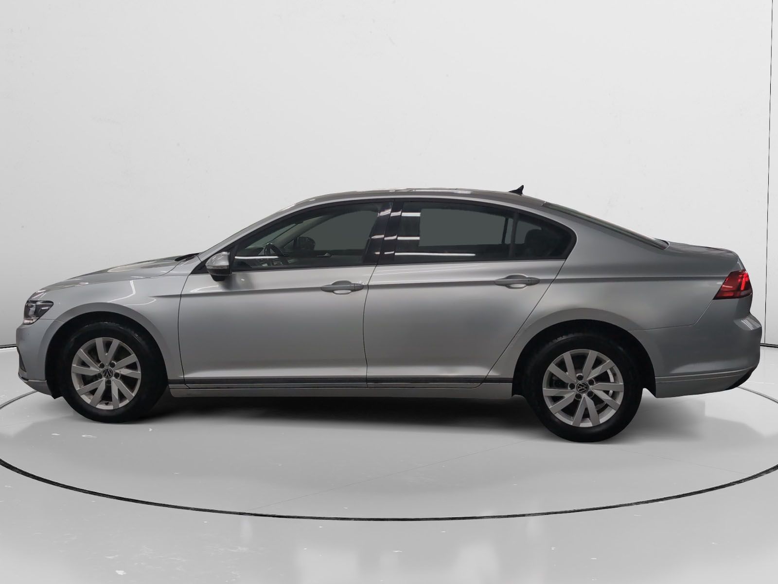 Volkswagen Passat Business 2.0 TDI - foto 6