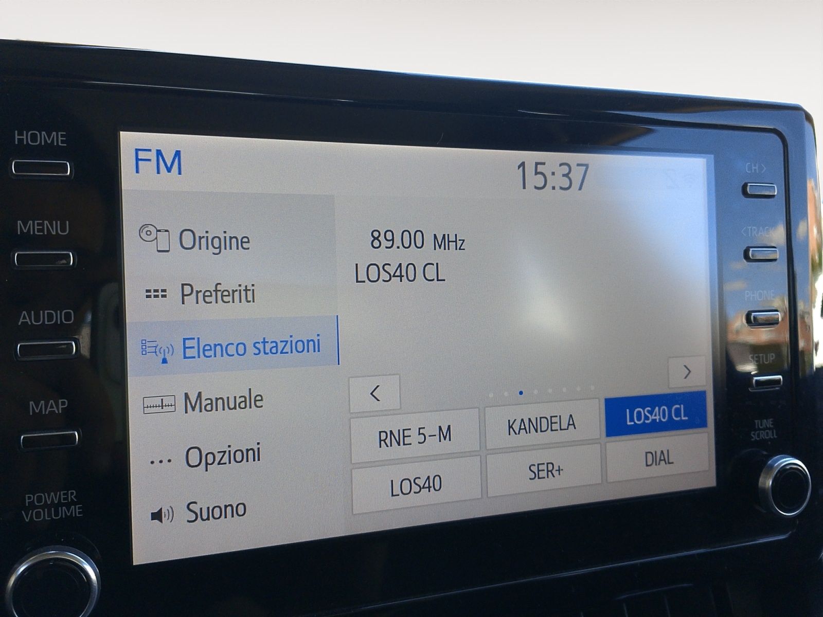 Toyota Corolla 1.5 Sedan - foto 17