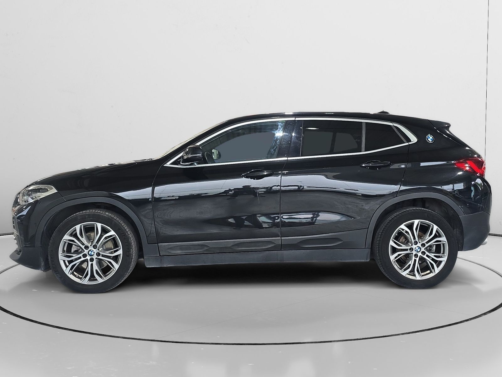 BMW X2 sDrive18i - foto 6