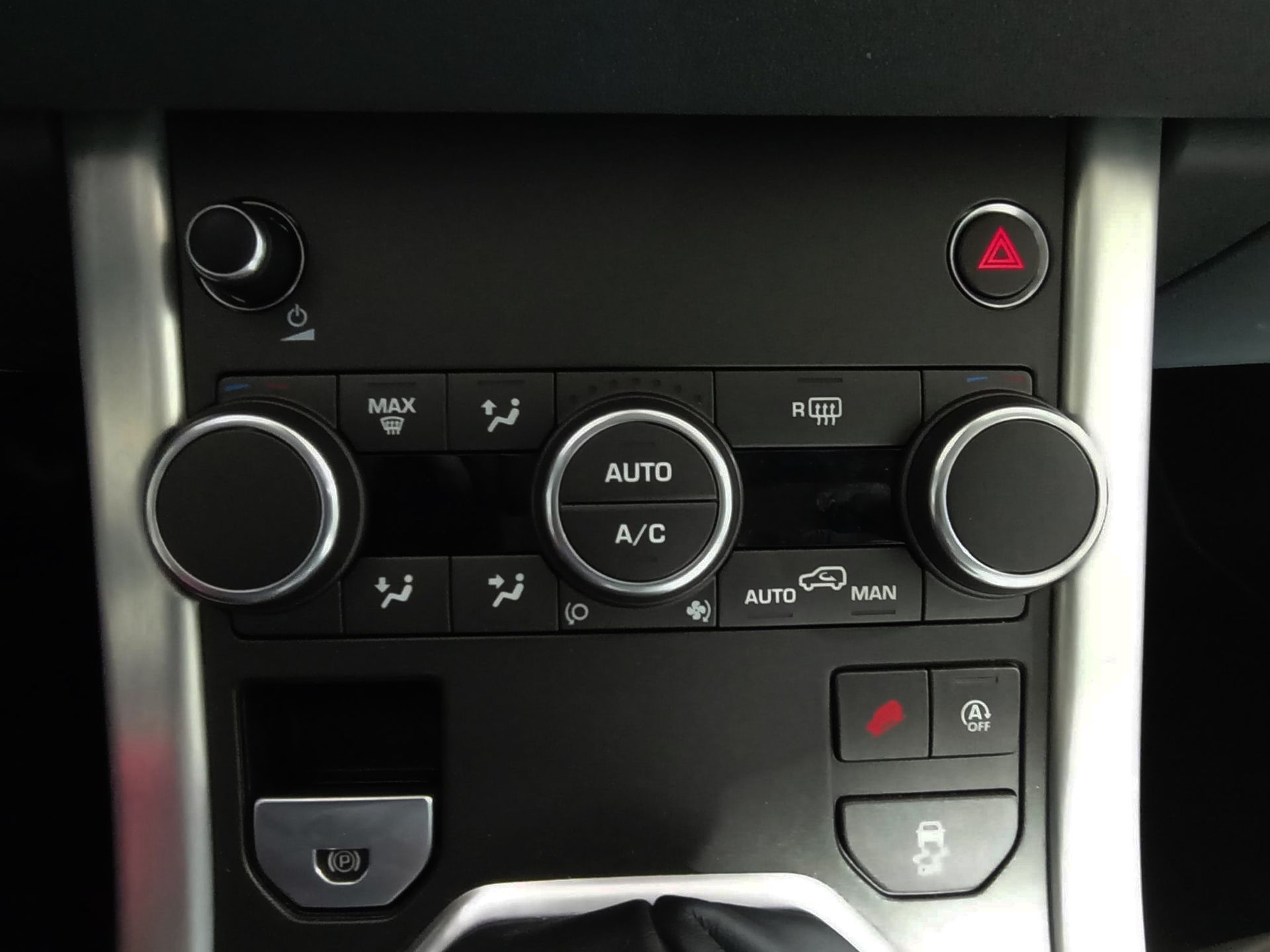 Land Rover Range Rover Evoque 2.0 TD4 SE 4WD - foto 19