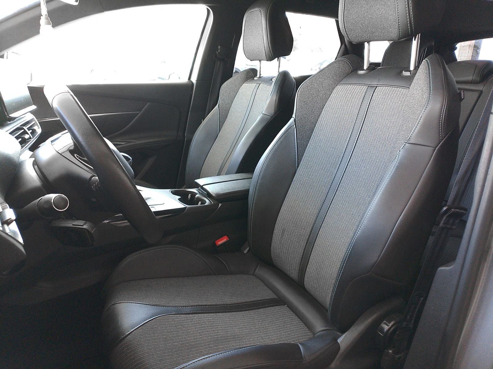 Peugeot 3008 PureTech 130 Allure Pack - foto 22