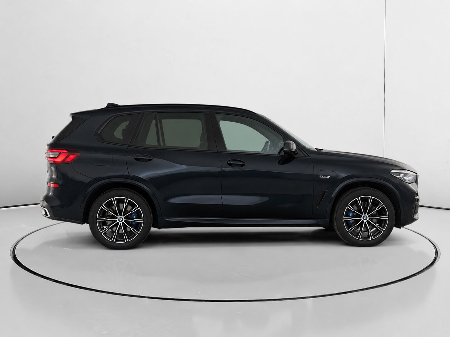BMW X5 xDrive45e - foto 2