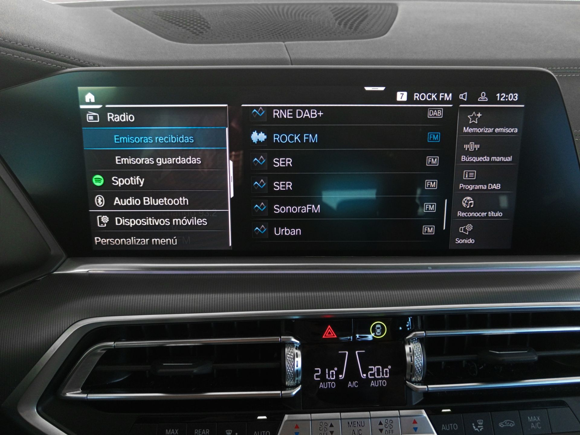 BMW X5 xDrive45e - foto 17