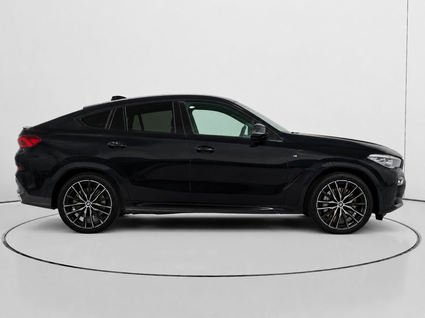 BMW X6 xDrive30d - foto 2