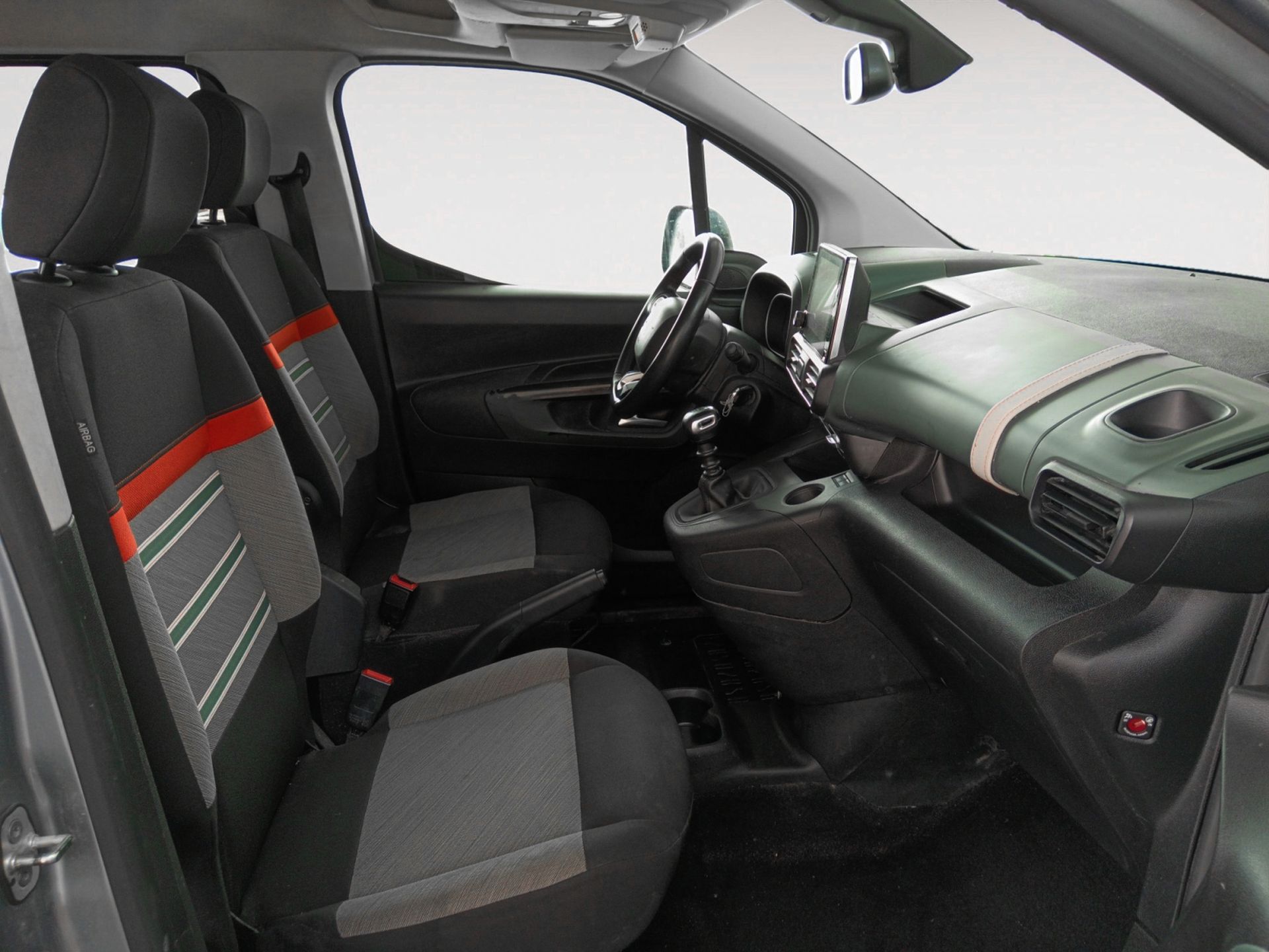 Citroën Berlingo Combi BlueHDi 100 Talla M Shine Business - foto 13