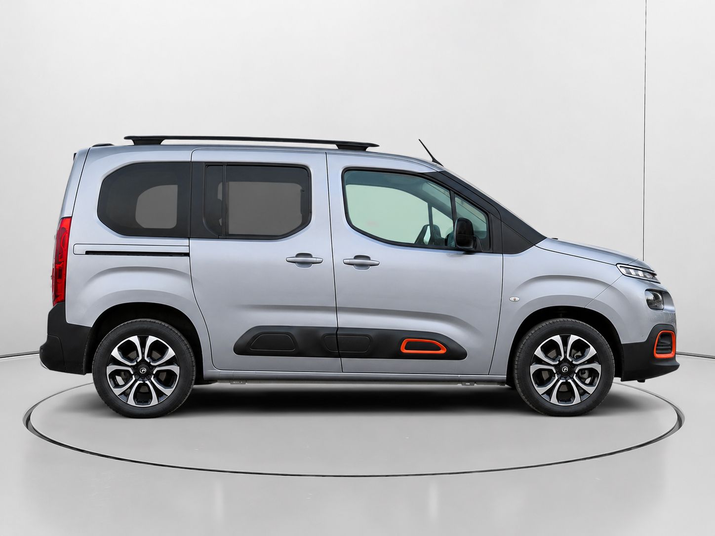 Citroën Berlingo Combi BlueHDi 100 Talla M Shine Business - foto 2