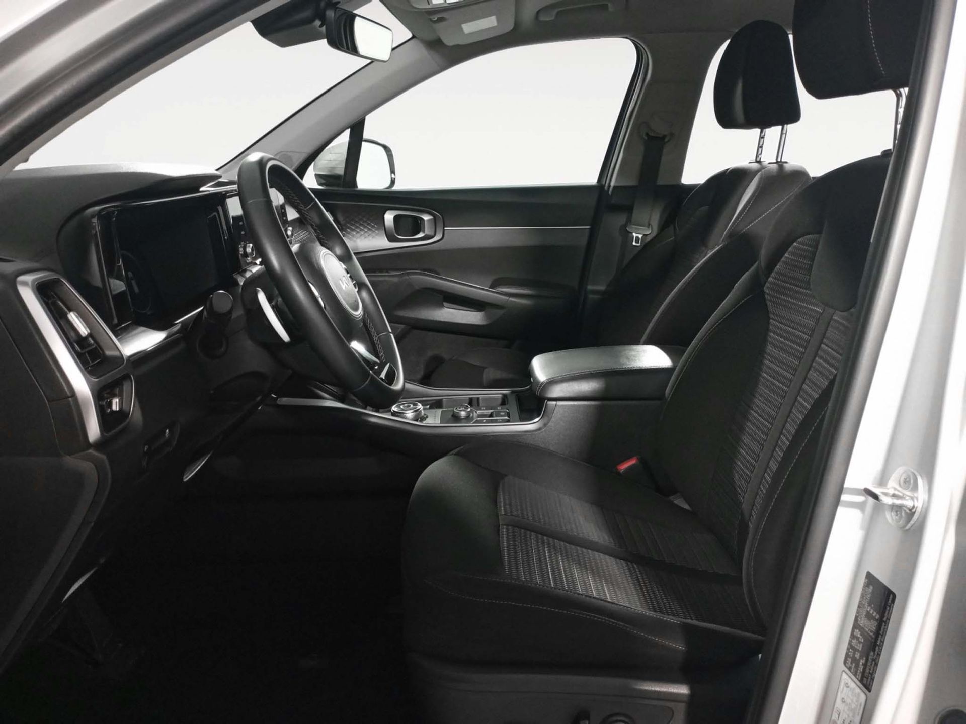 Kia Sorento 1.6 T-GDi HEV Drive 4x2 - foto 11