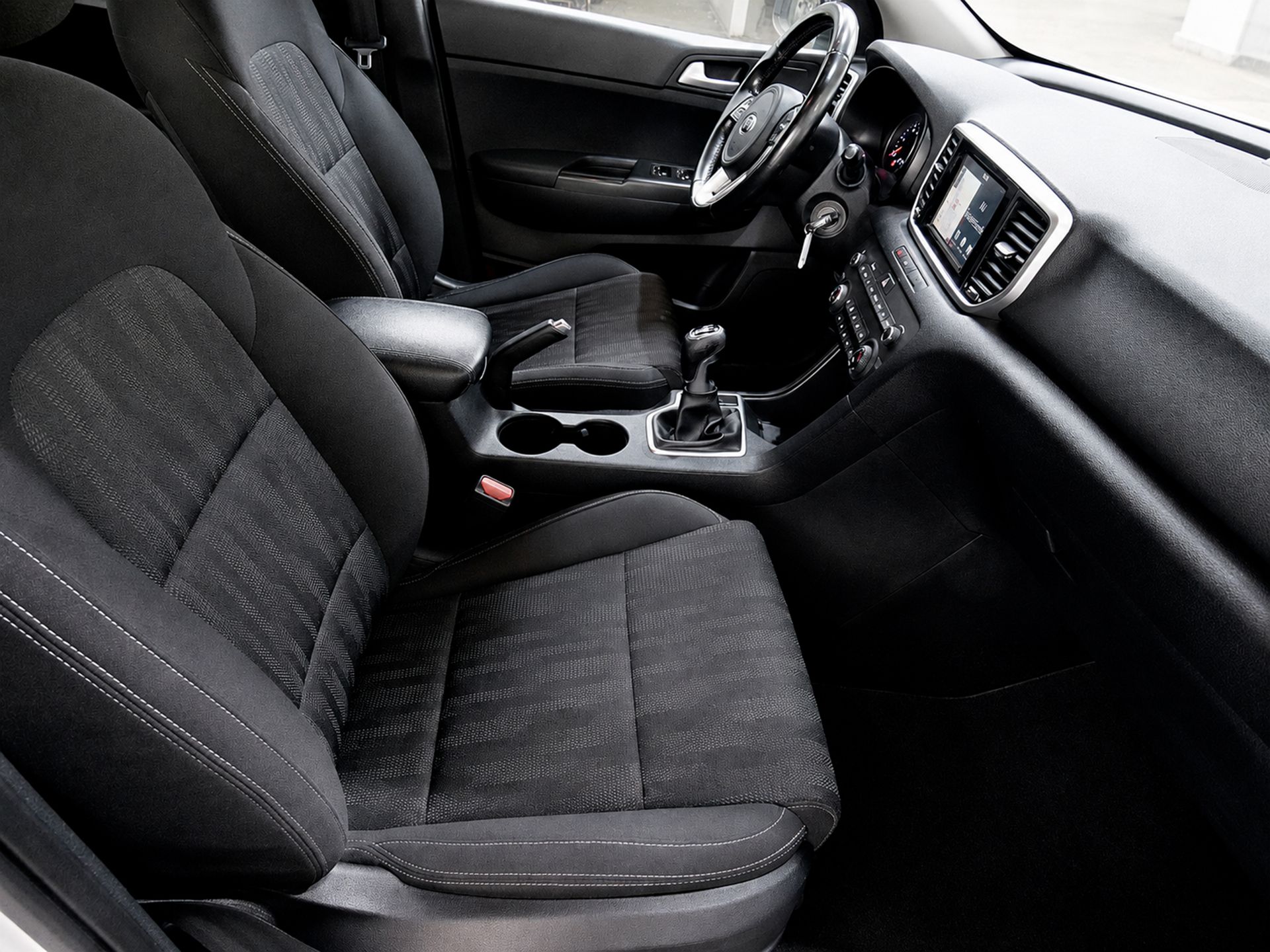 Kia Sportage 1.6 MHEV Business 4x2 - foto 11