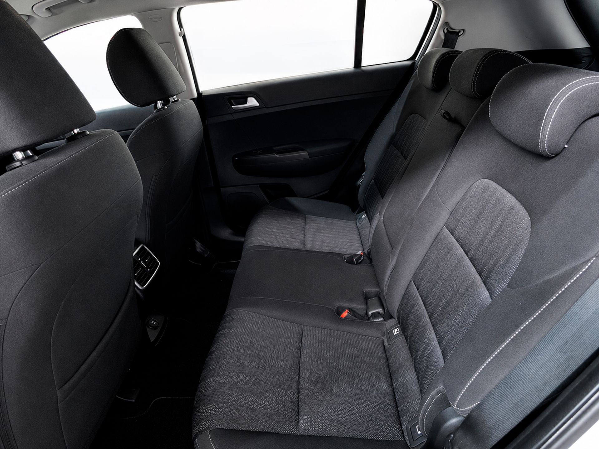 Kia Sportage 1.6 MHEV Business 4x2 - foto 10