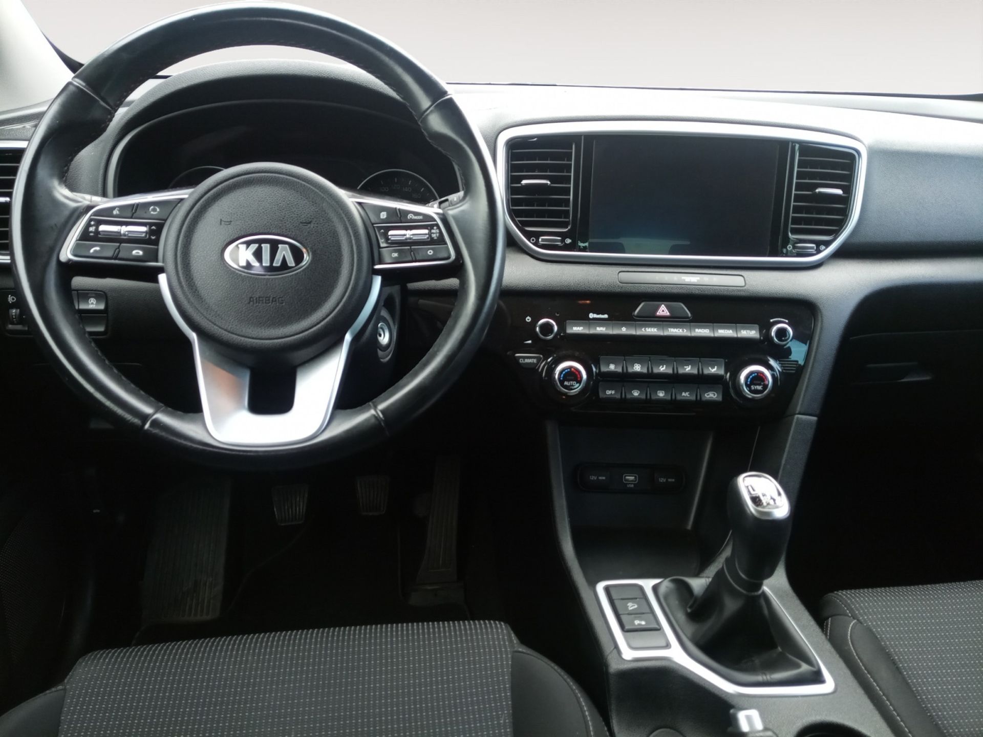 Kia Sportage 1.6 MHEV Black Edition - foto 9