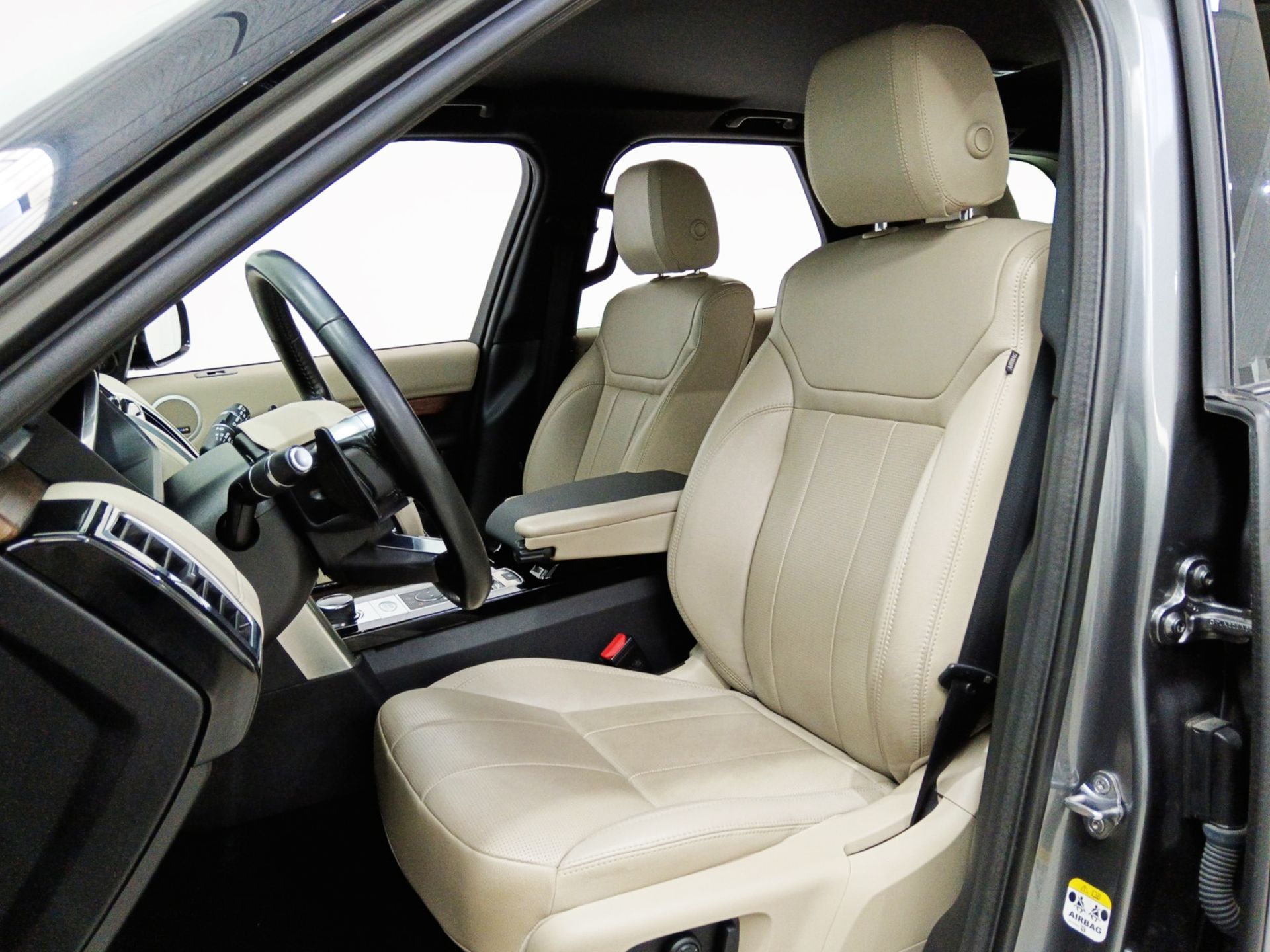 Land Rover Discovery 2.0 I4 SD4 HSE - foto 11