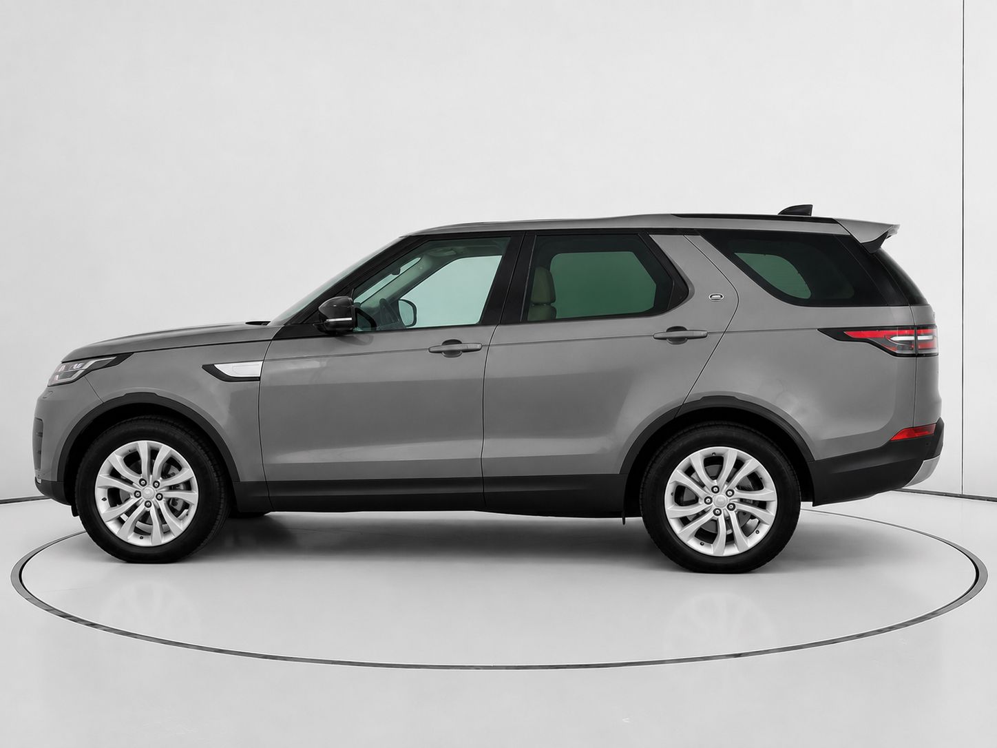 Land Rover Discovery 2.0 I4 SD4 HSE - foto 7