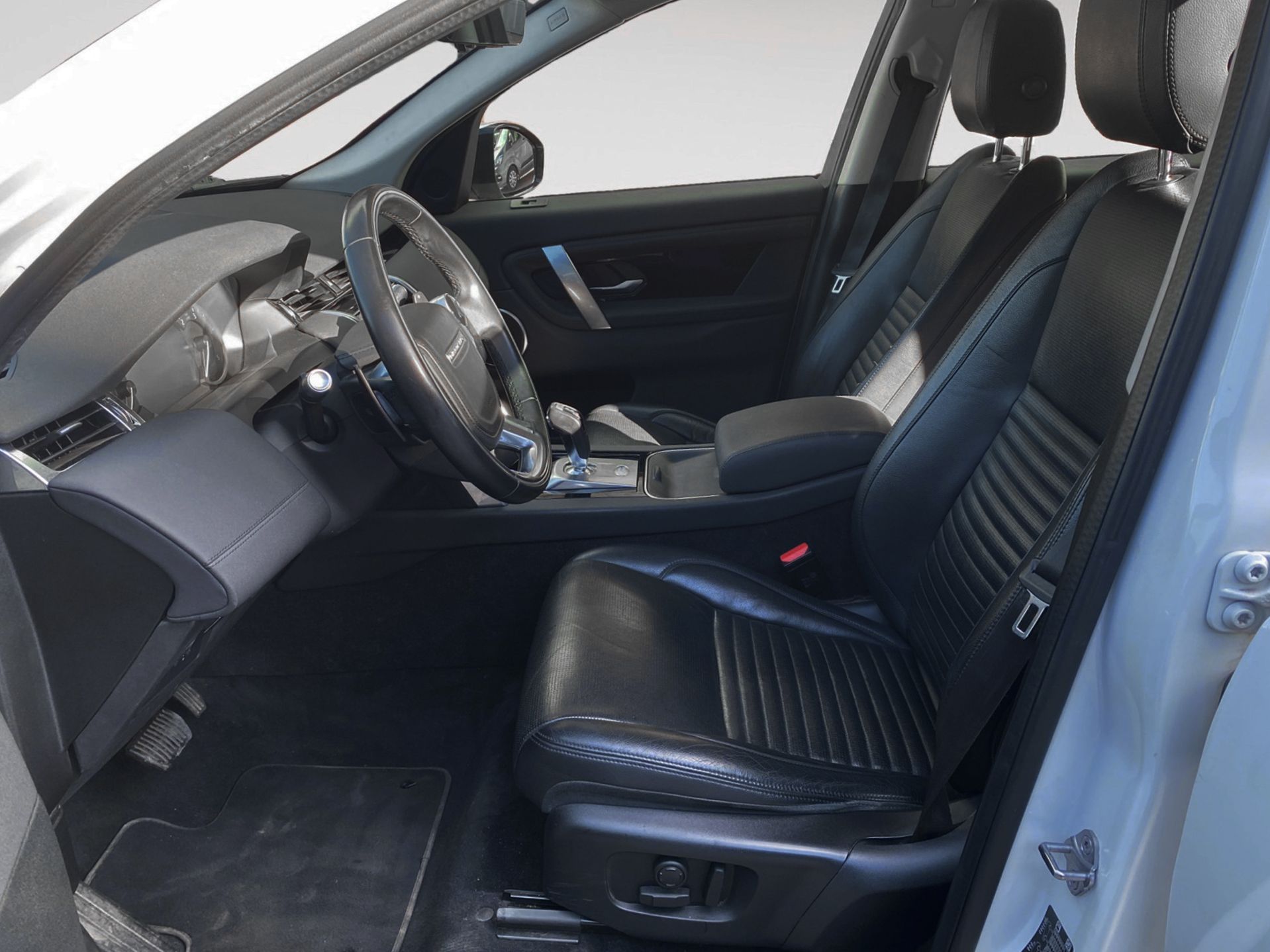 Land Rover Discovery Sport 2.0D I4 S AWD - foto 11