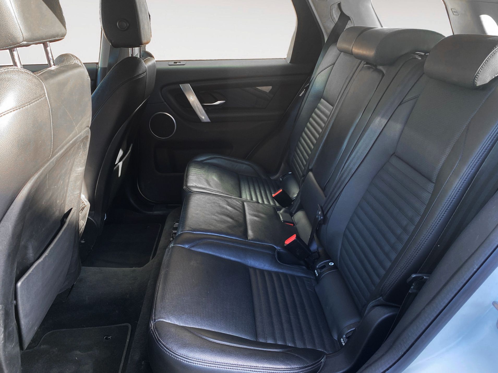 Land Rover Discovery Sport 2.0D I4 S AWD - foto 12