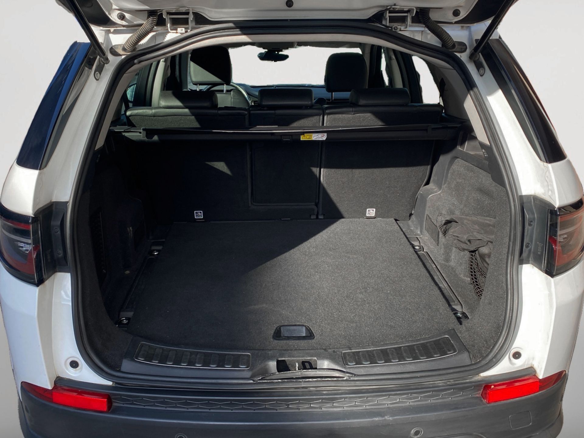Land Rover Discovery Sport 2.0D I4 S AWD - foto 14