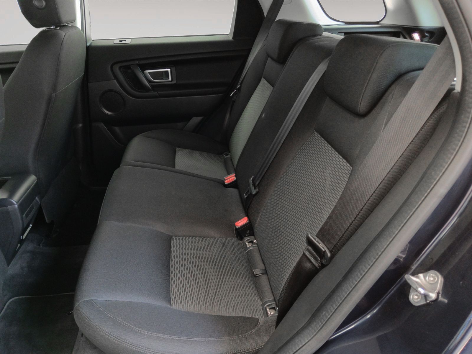 Land Rover Discovery Sport 2.0L TD4 Pure 4x4 - foto 33