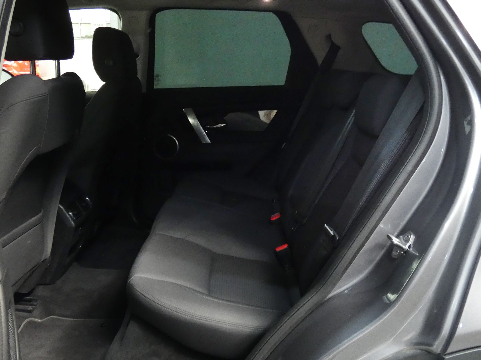 Land Rover Discovery Sport 2.0D PS MHEV Standard AWD - foto 13