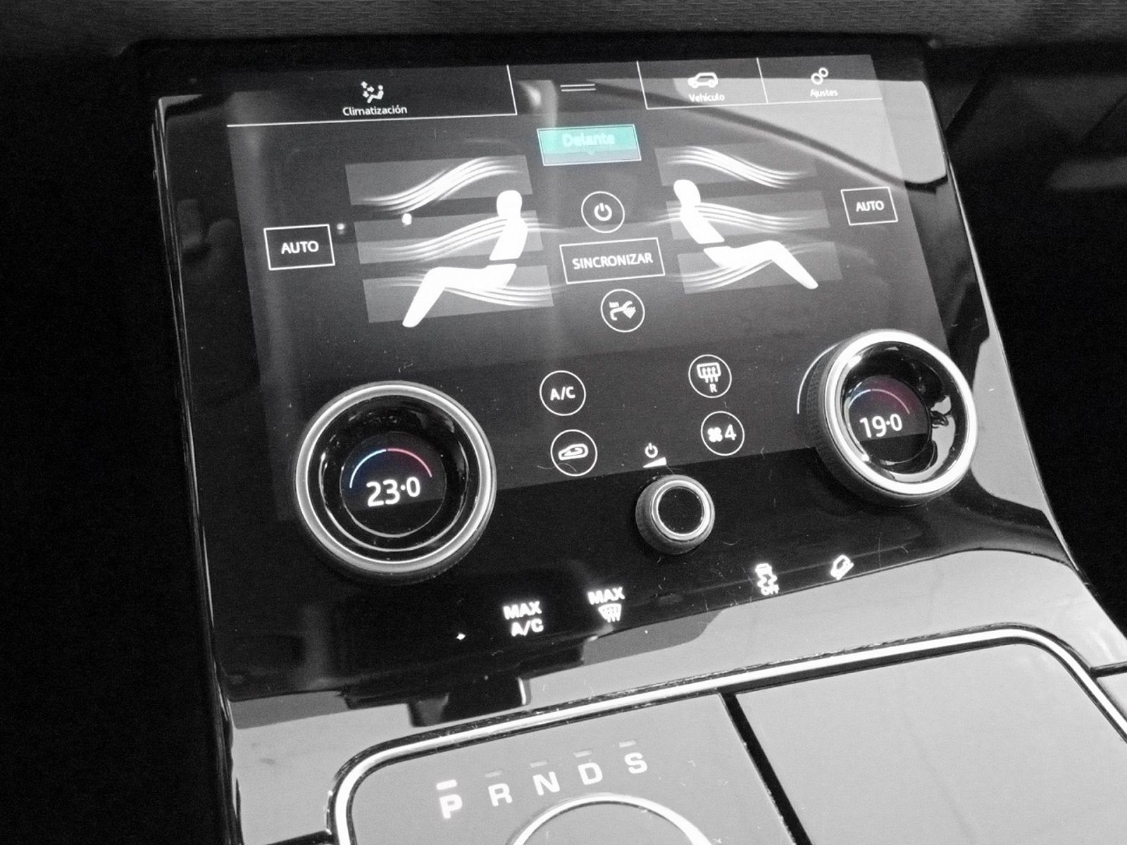 Land Rover Range Rover Velar D180 S 4WD - foto 20