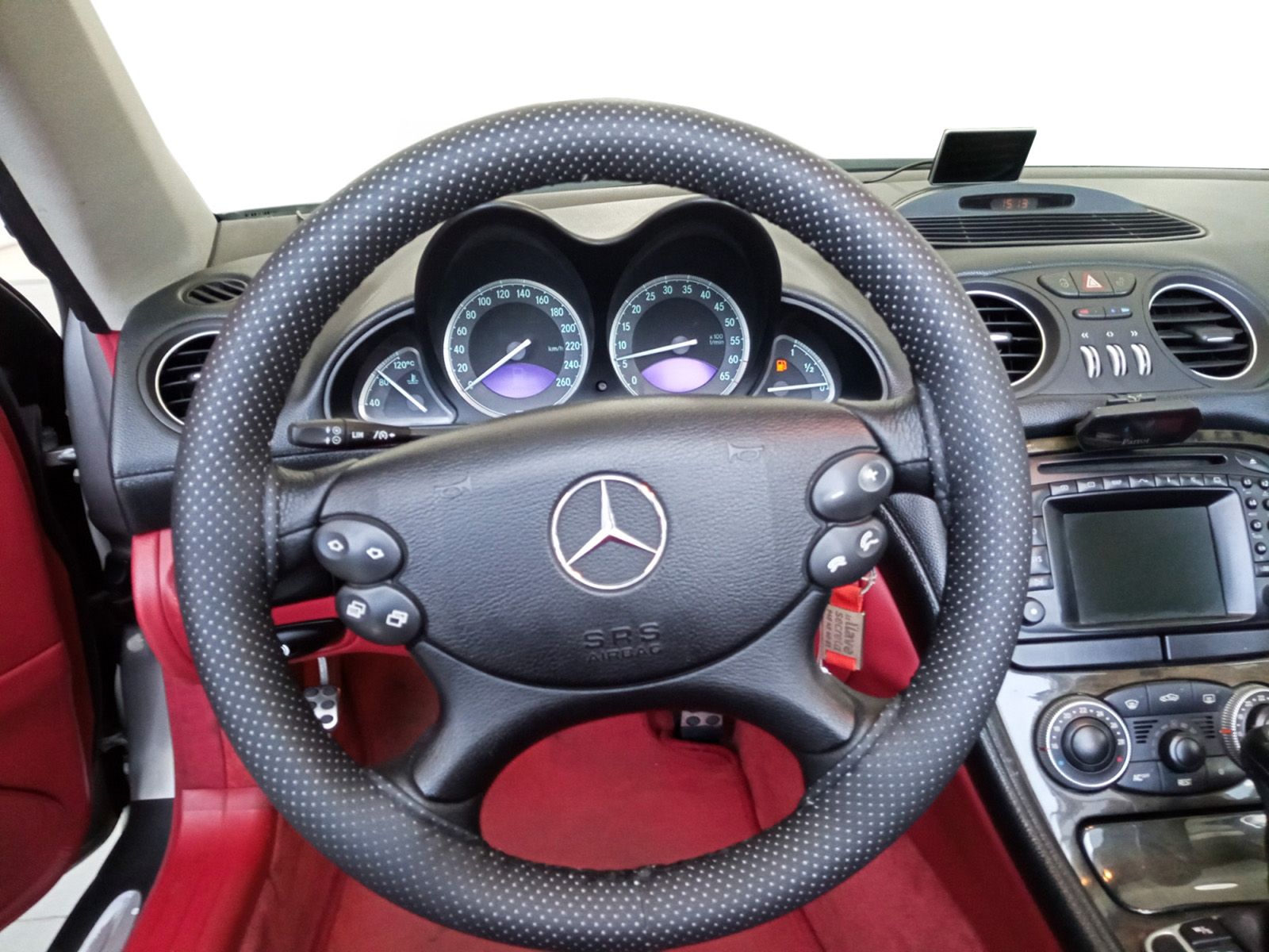 Mercedes-Benz SL 500 - foto 13