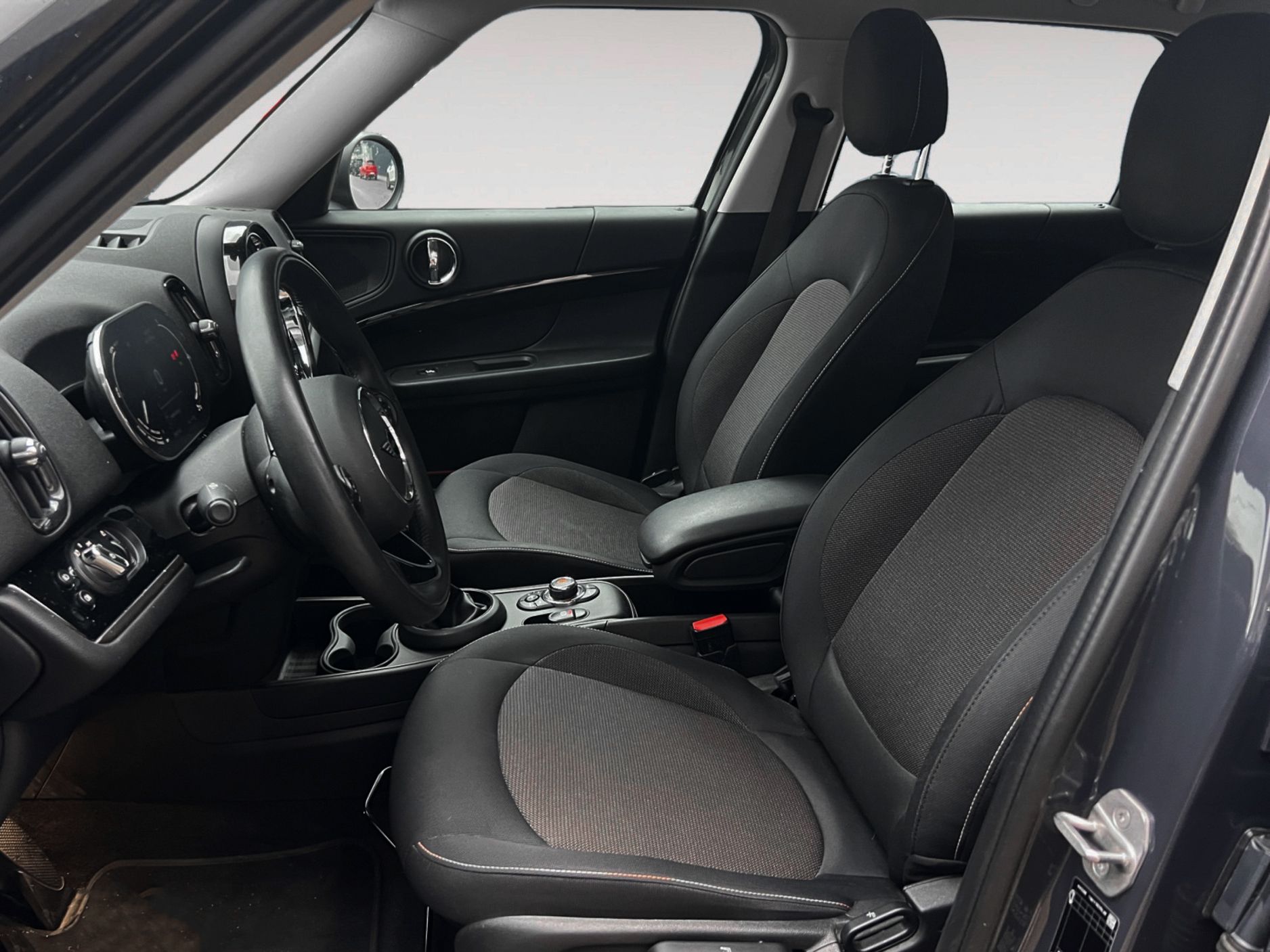 MINI Cooper S E ALL4 - foto 11