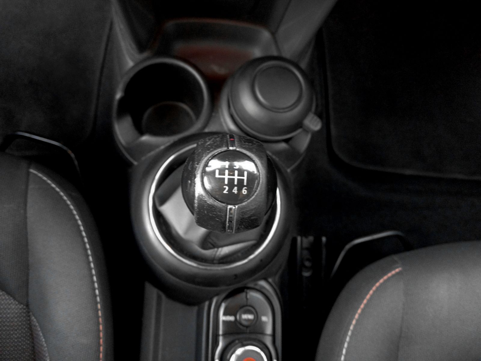 MINI Cooper One D - foto 15