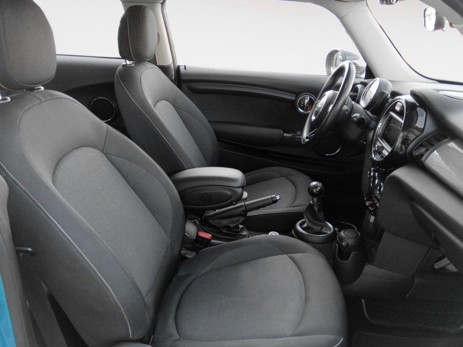 MINI Cooper One D - foto 13