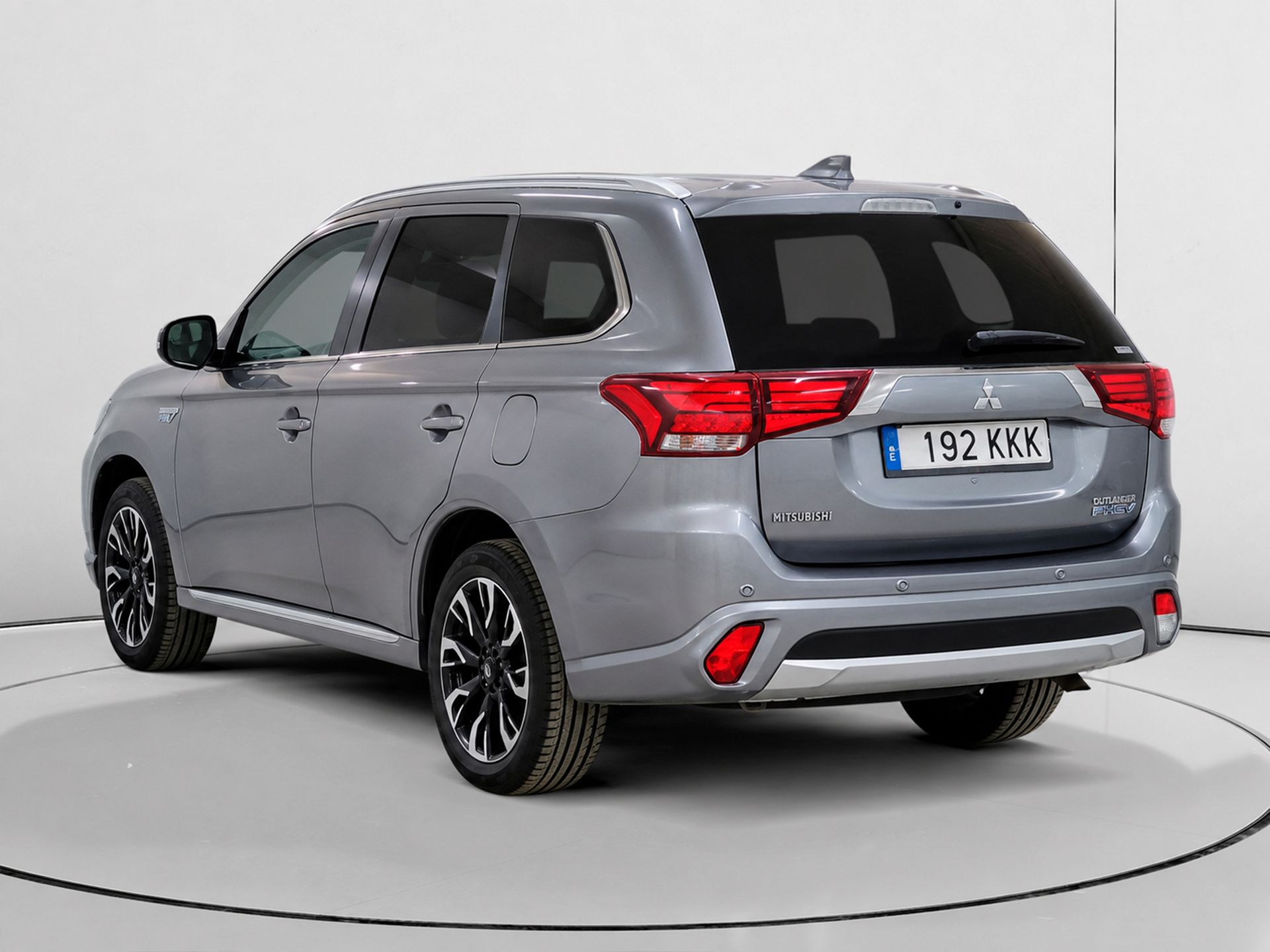 Mitsubishi Outlander 2.0 PHEV Kaiteki 4WD - foto 4