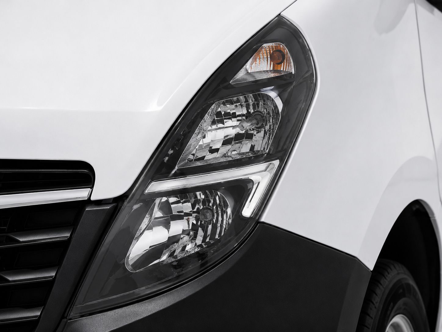 Opel Movano Furgon 2.3 CDTI L2 H2 F 3.5t - foto 18