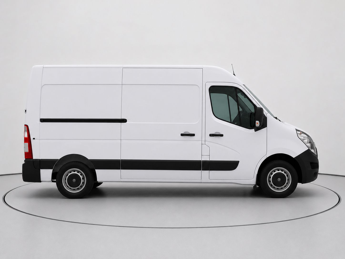 Opel Movano Furgon 2.3 CDTI L2 H2 F 3.5t - foto 2