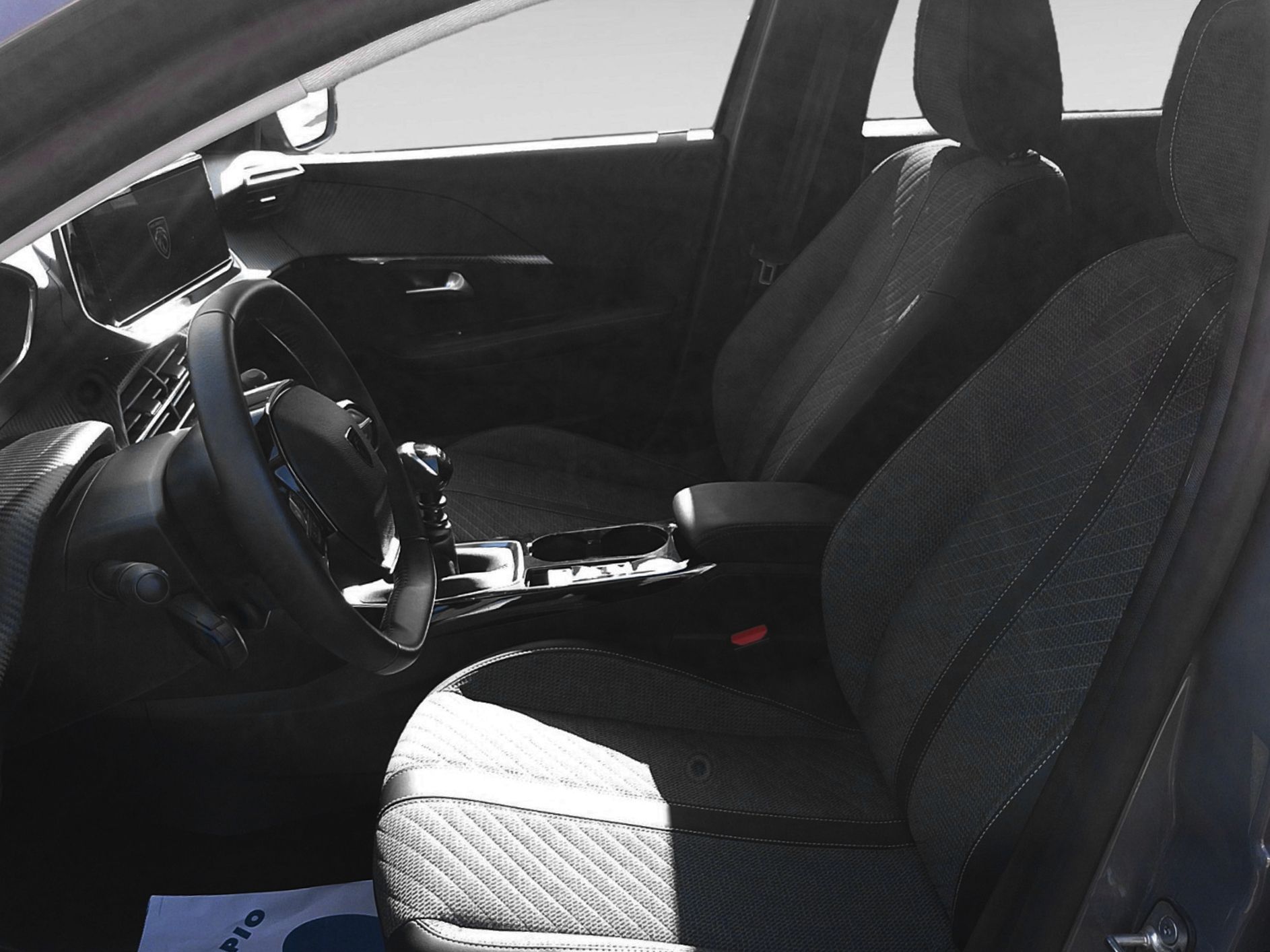 Peugeot 208 PureTech 100 Allure - foto 8