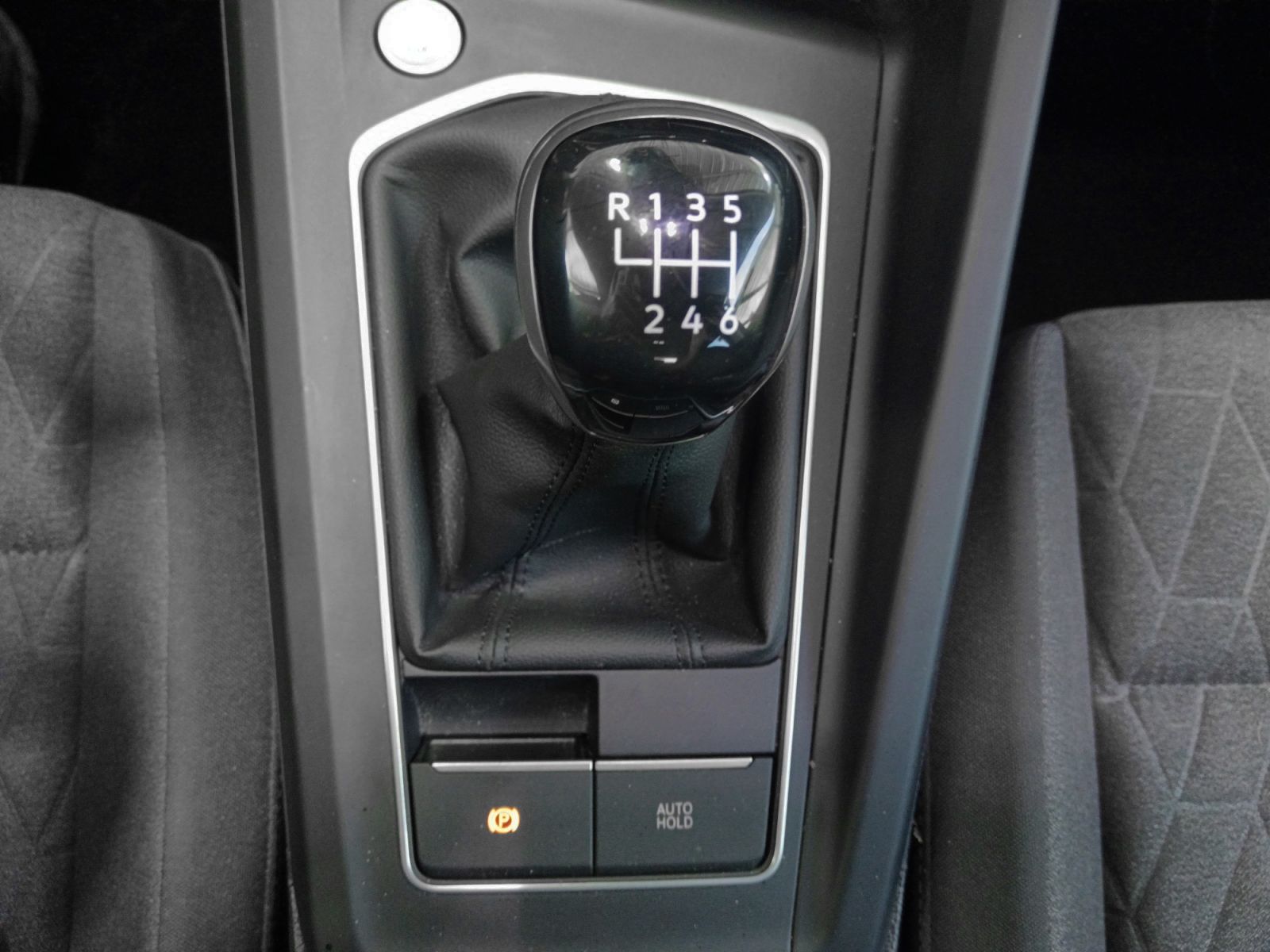 Volkswagen Golf Más 2.0 TDI - foto 14
