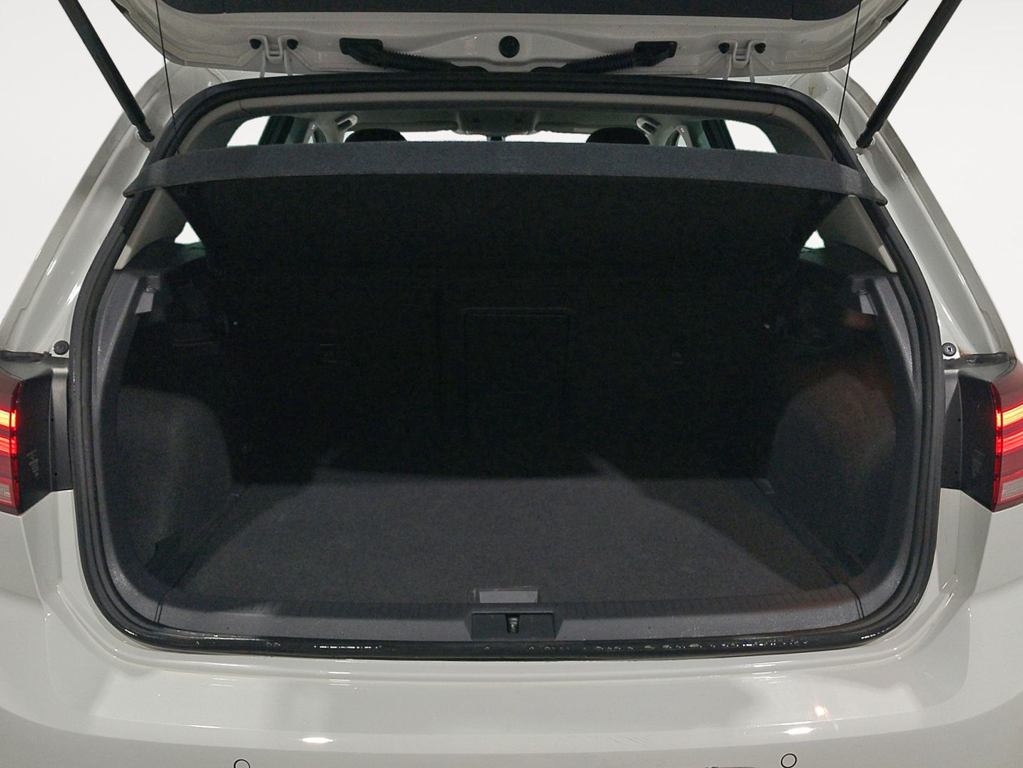 Volkswagen Golf Advance 1.5 TSI Evo BM - foto 34