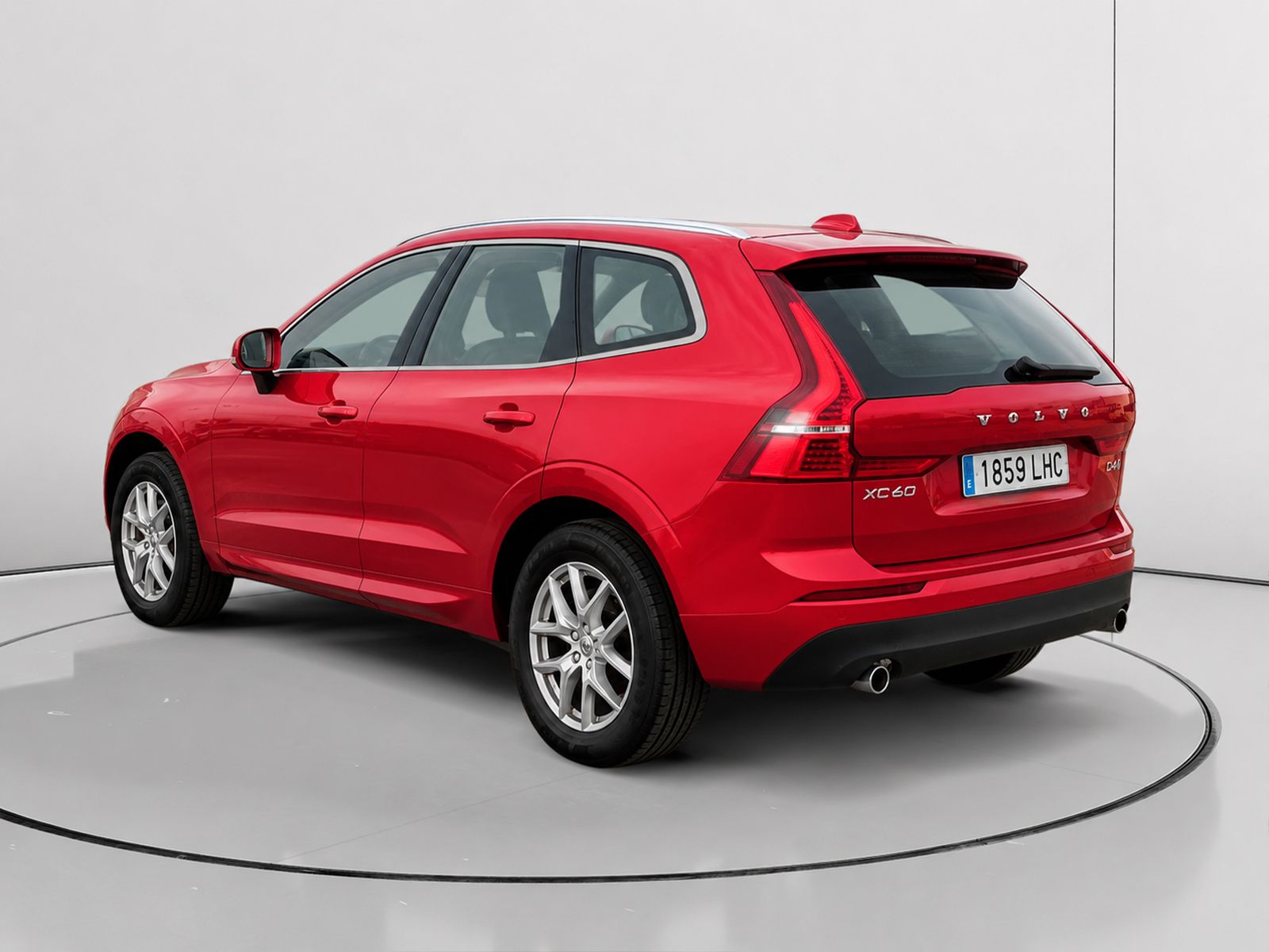 Volvo XC60 D4 Momentum - foto 5