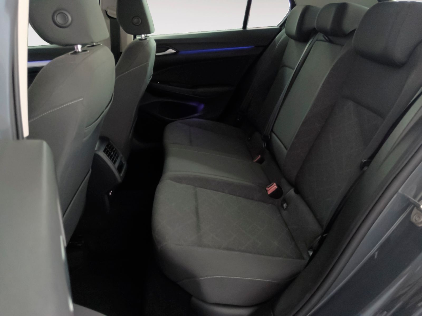 Volkswagen Golf Life 1.0 TSI - foto 12