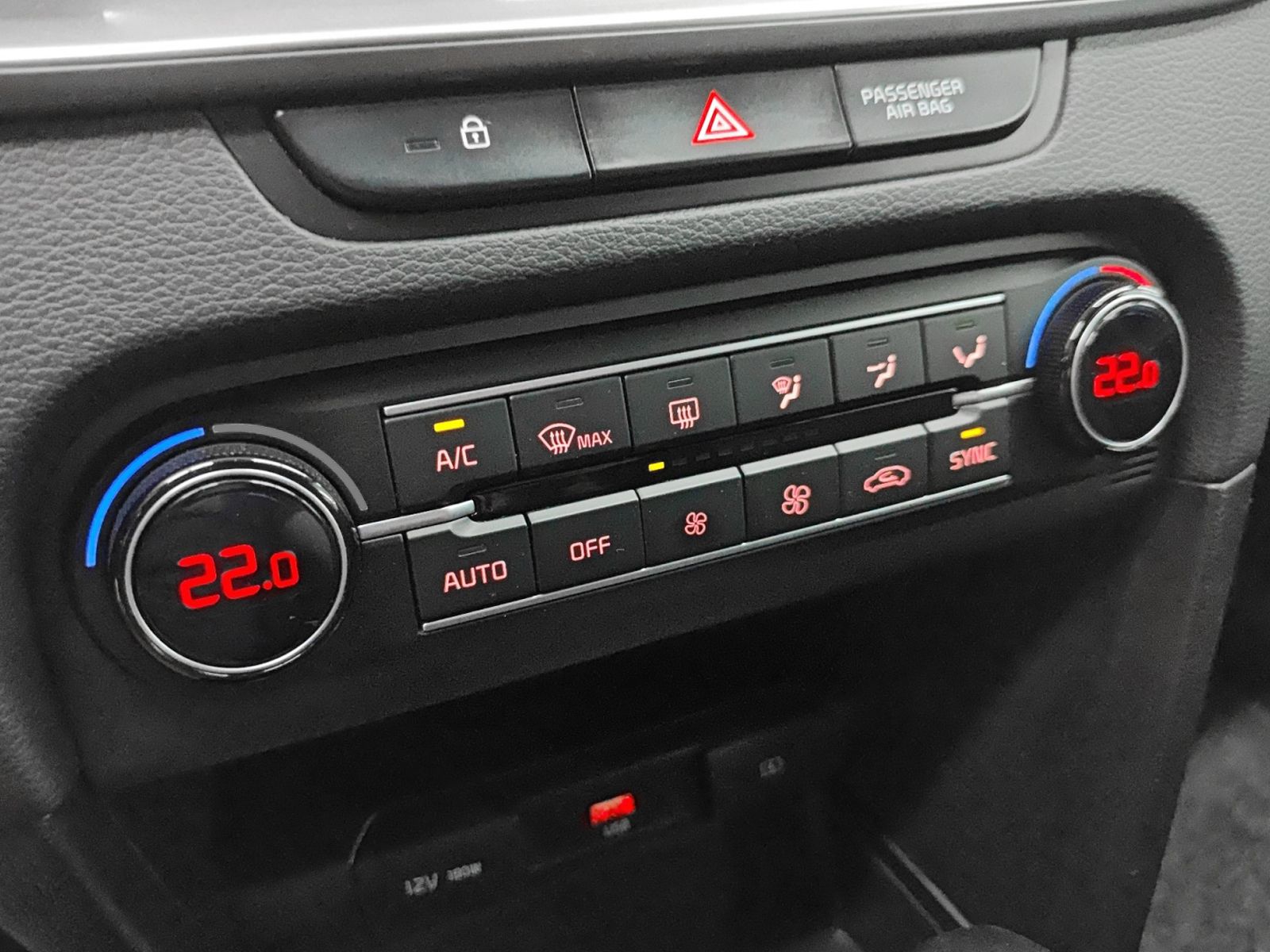 Kia XCeed 1.6 MHEV Emotion DCT - foto 22