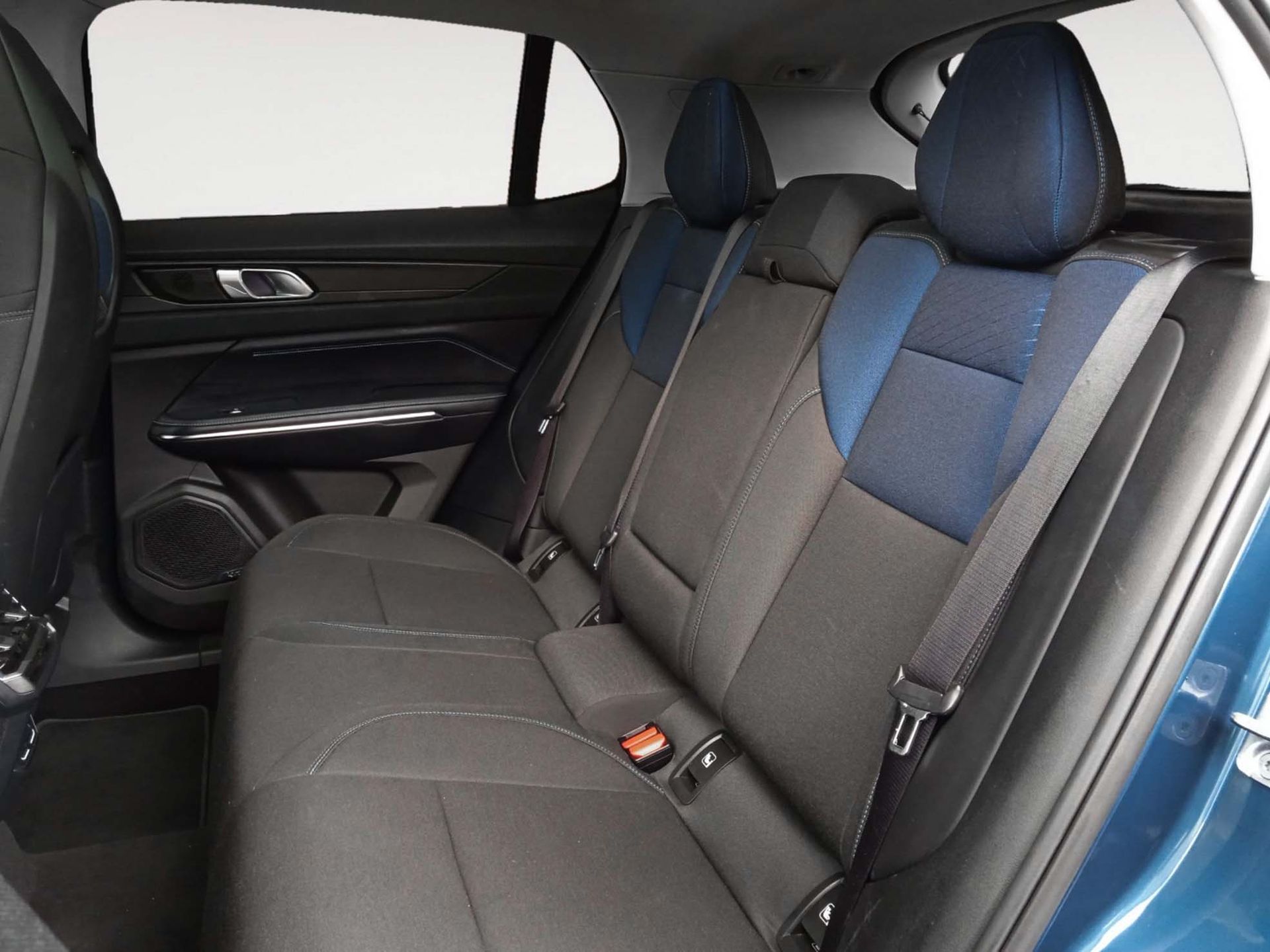 Lynk & Co 01 1.5 PHEV - foto 11