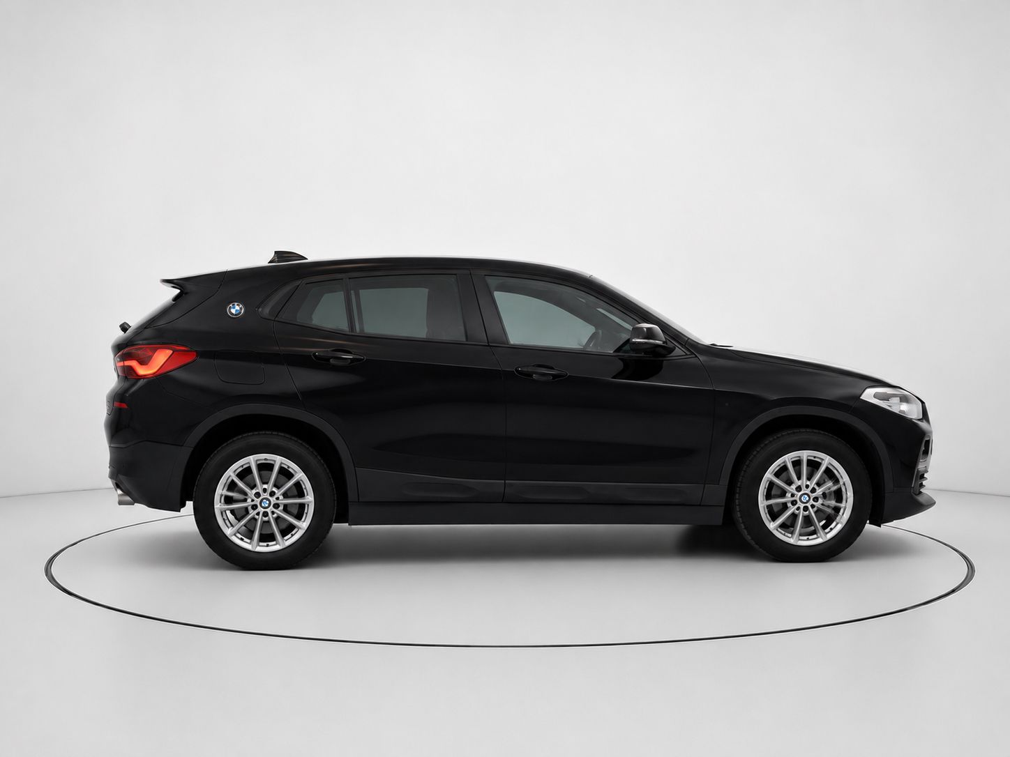 BMW X2 sDrive18d - foto 2