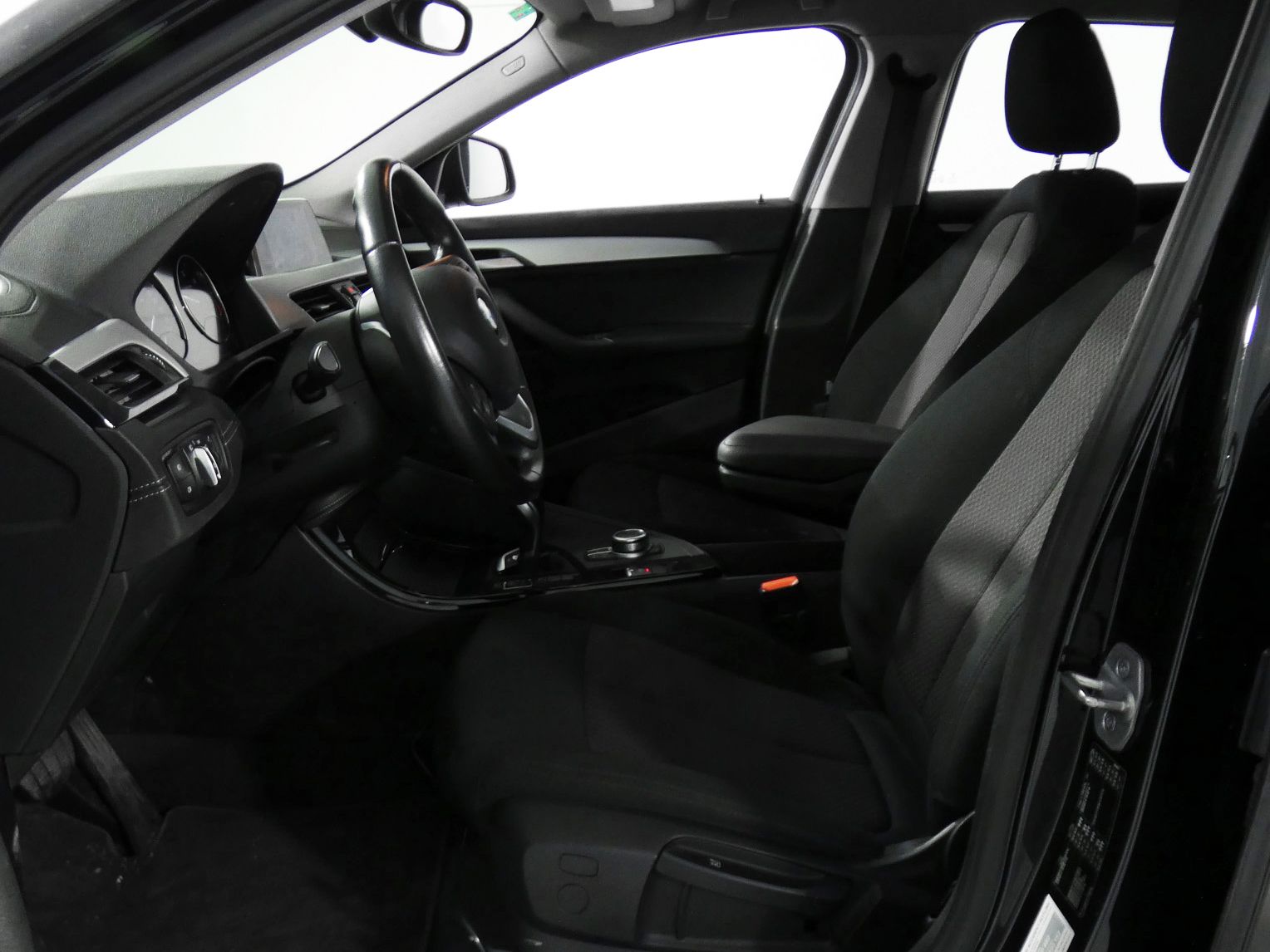 BMW X2 sDrive18d - foto 11