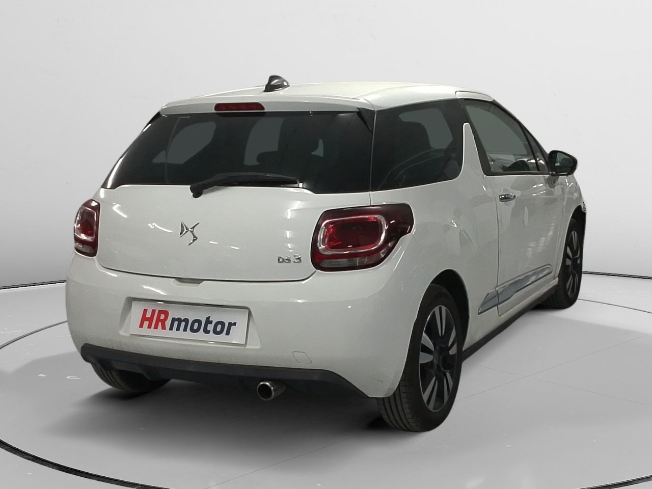 DS DS 3 Crossback PureTech 82 Desire - foto 2