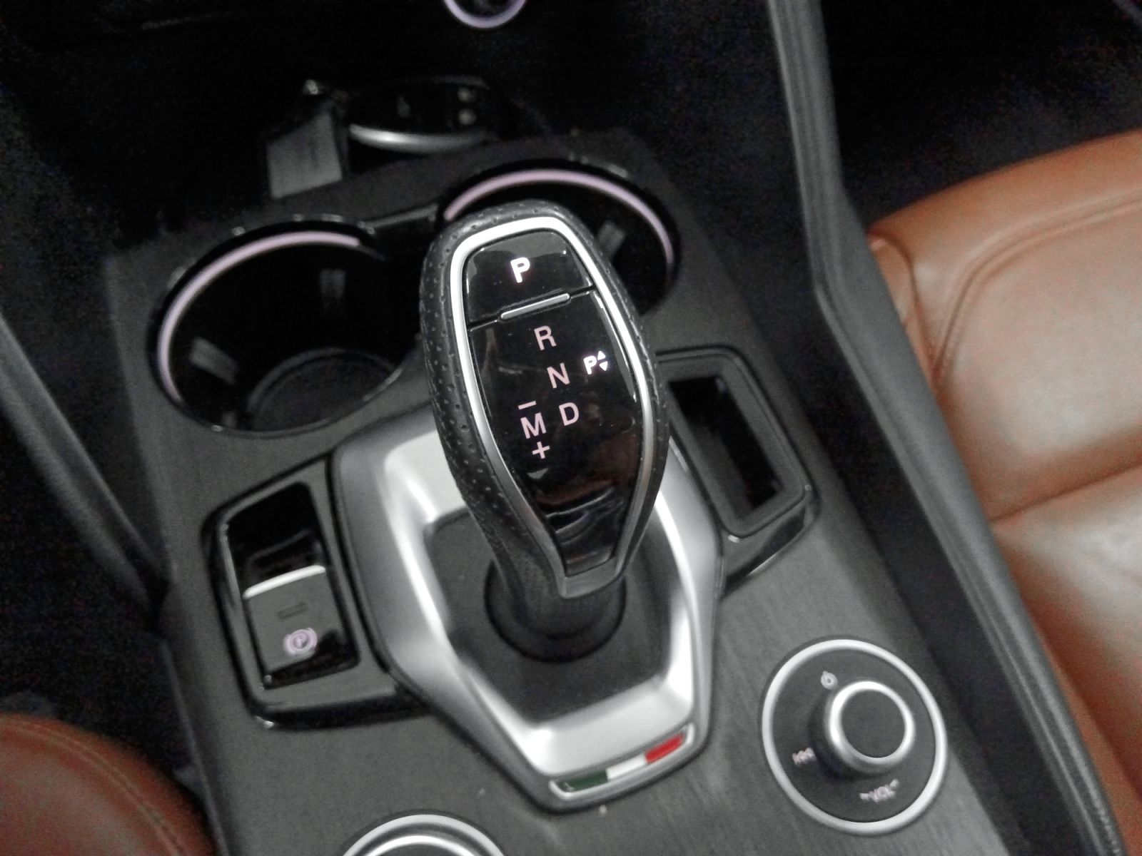 Alfa Romeo Giulia 2.2 Diesel Ti Q4 - foto 12