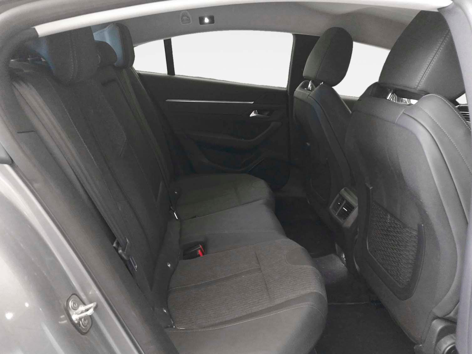 Peugeot 508 BlueHDi 130 Allure Pack EAT8 - foto 12