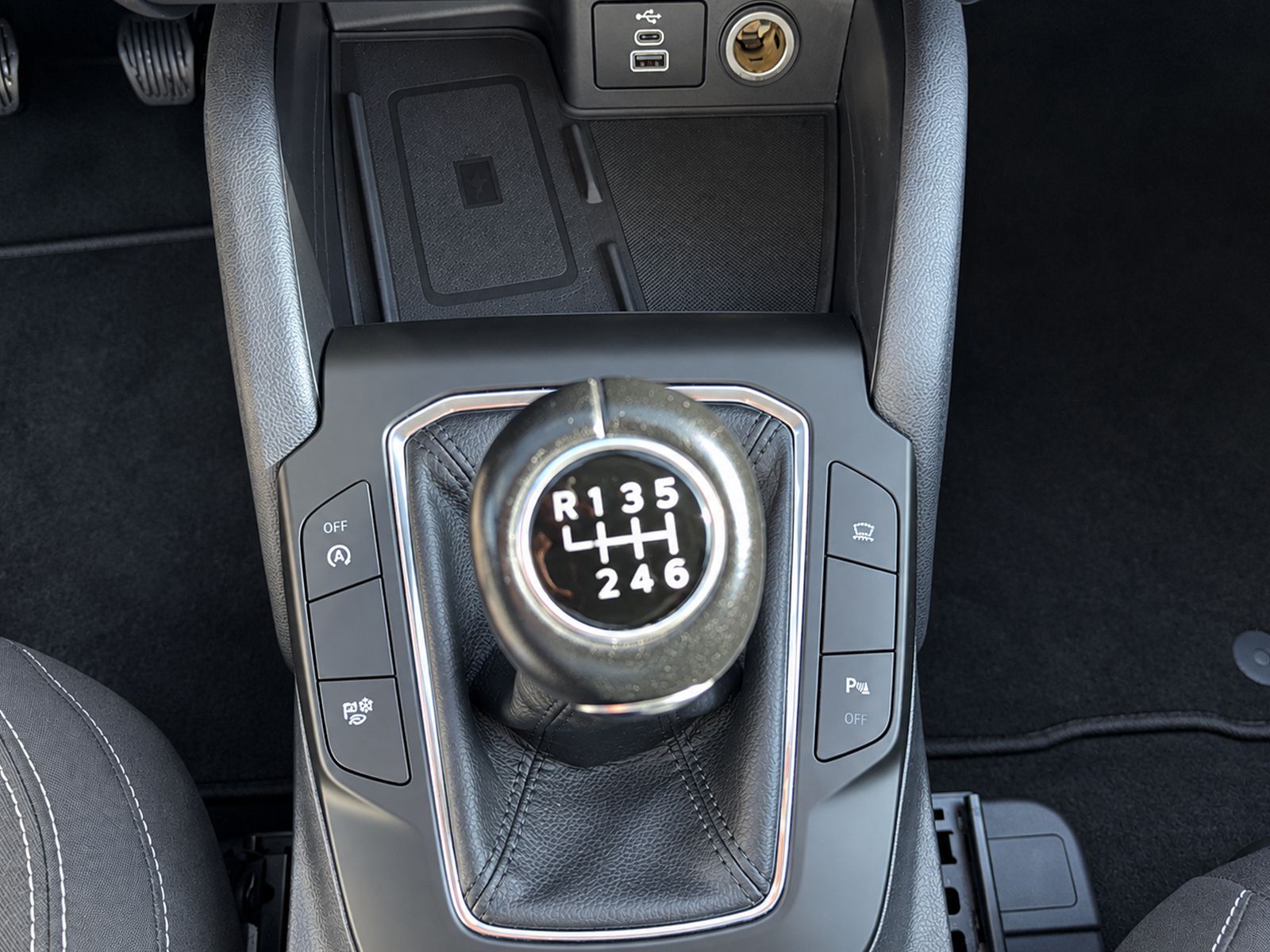 Ford Kuga 1.5 EcoBlue Titanium - foto 12