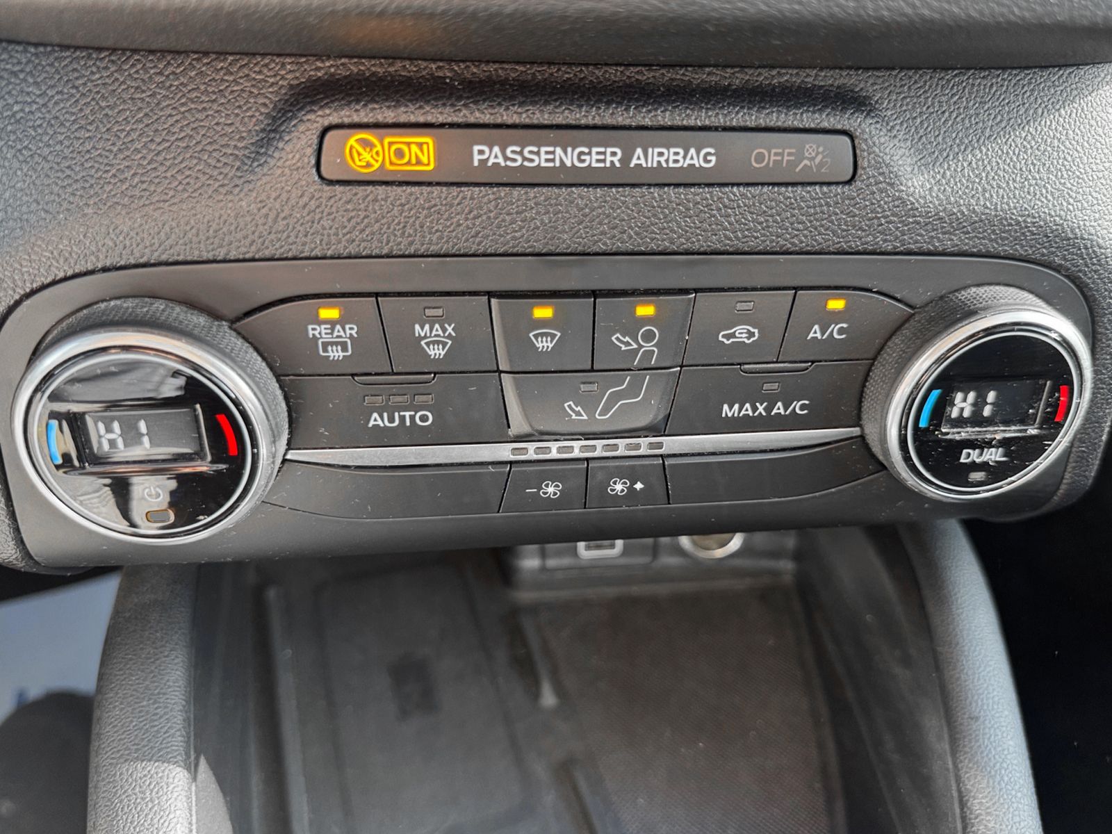 Ford Kuga 1.5 EcoBlue Titanium - foto 18
